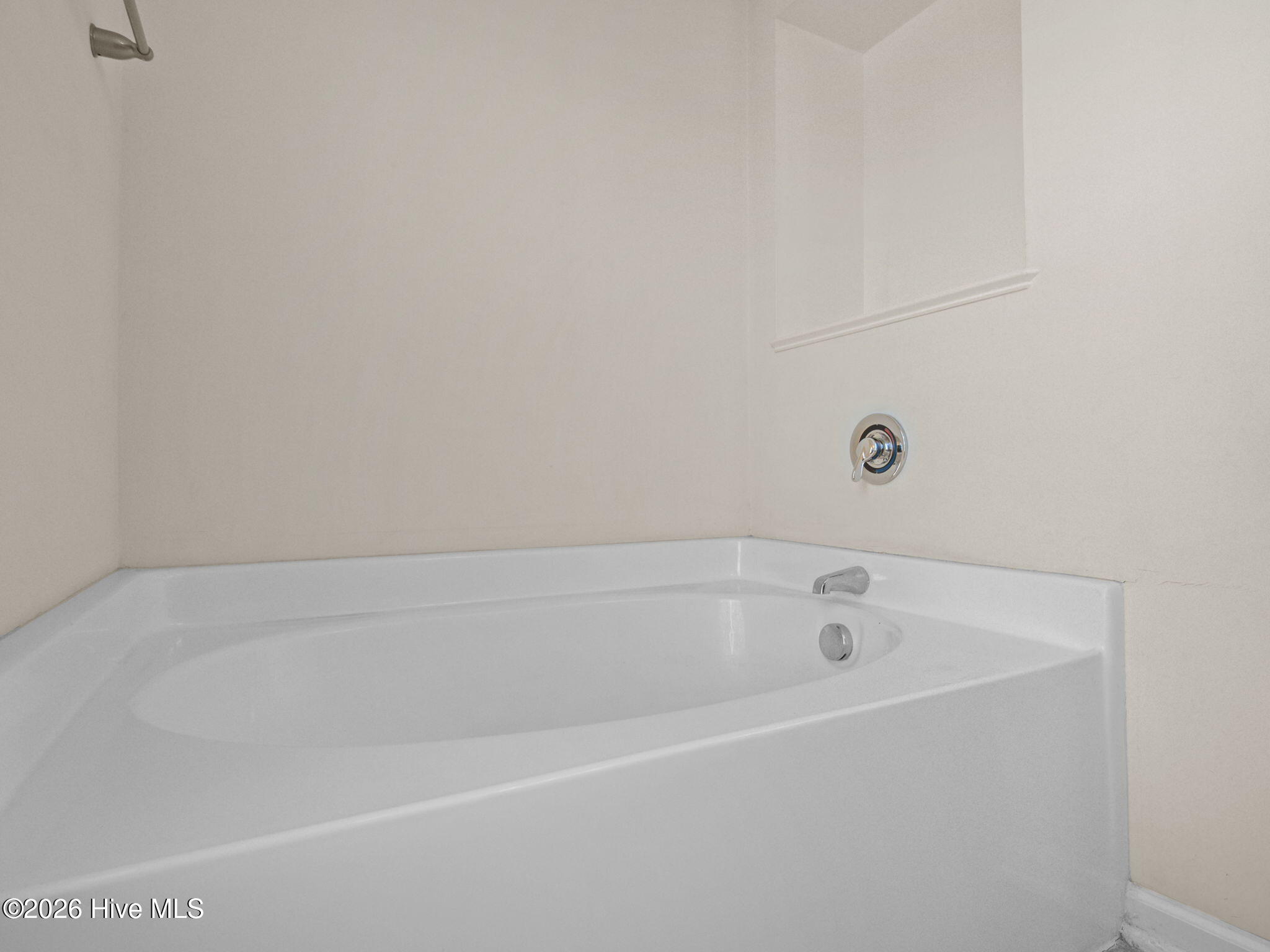 100545708 | Photo 38