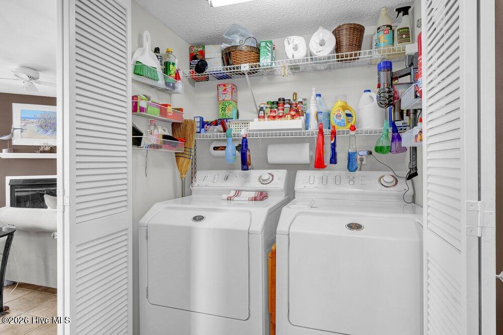 100562506 | Photo 25