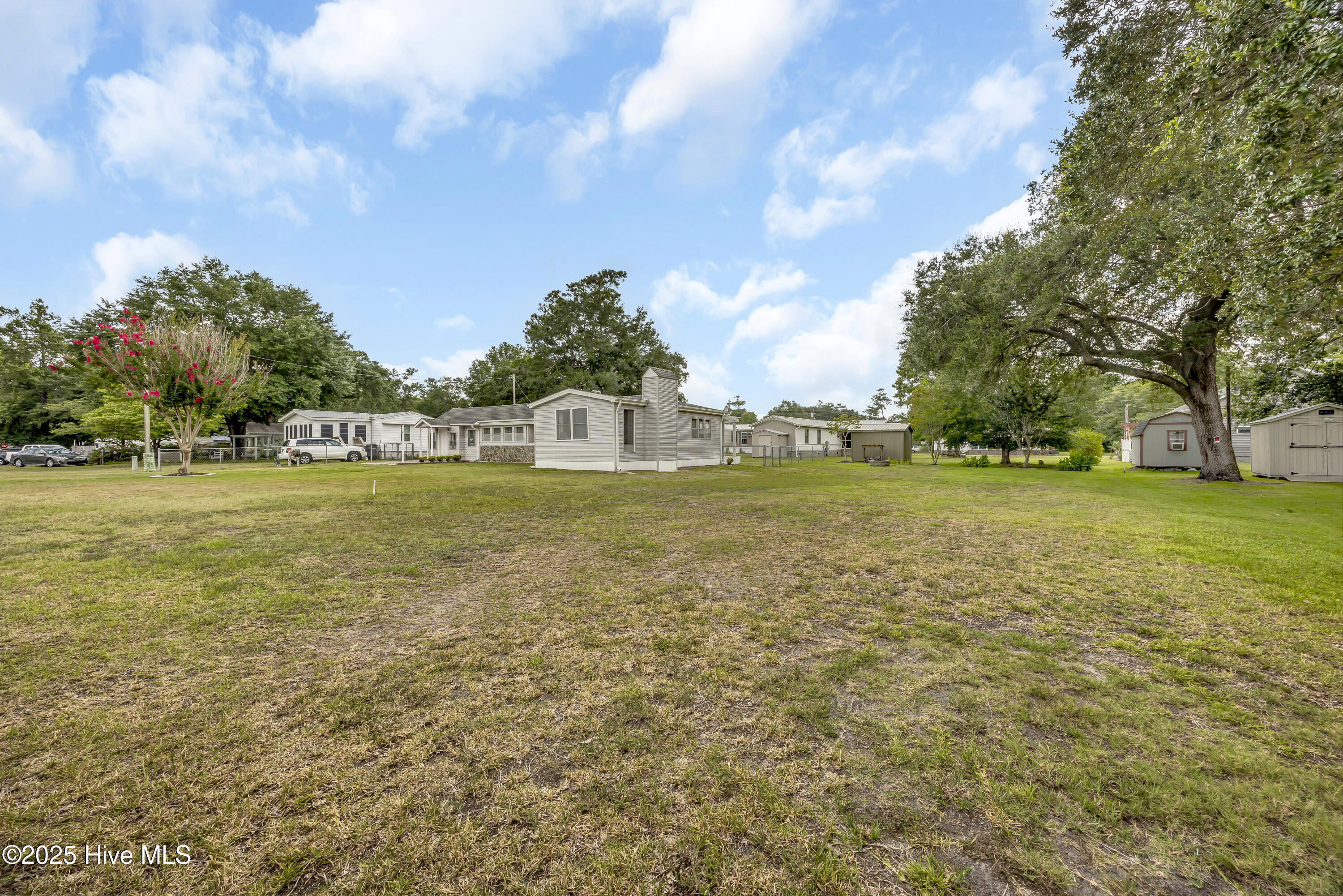 100520708 | Photo 21