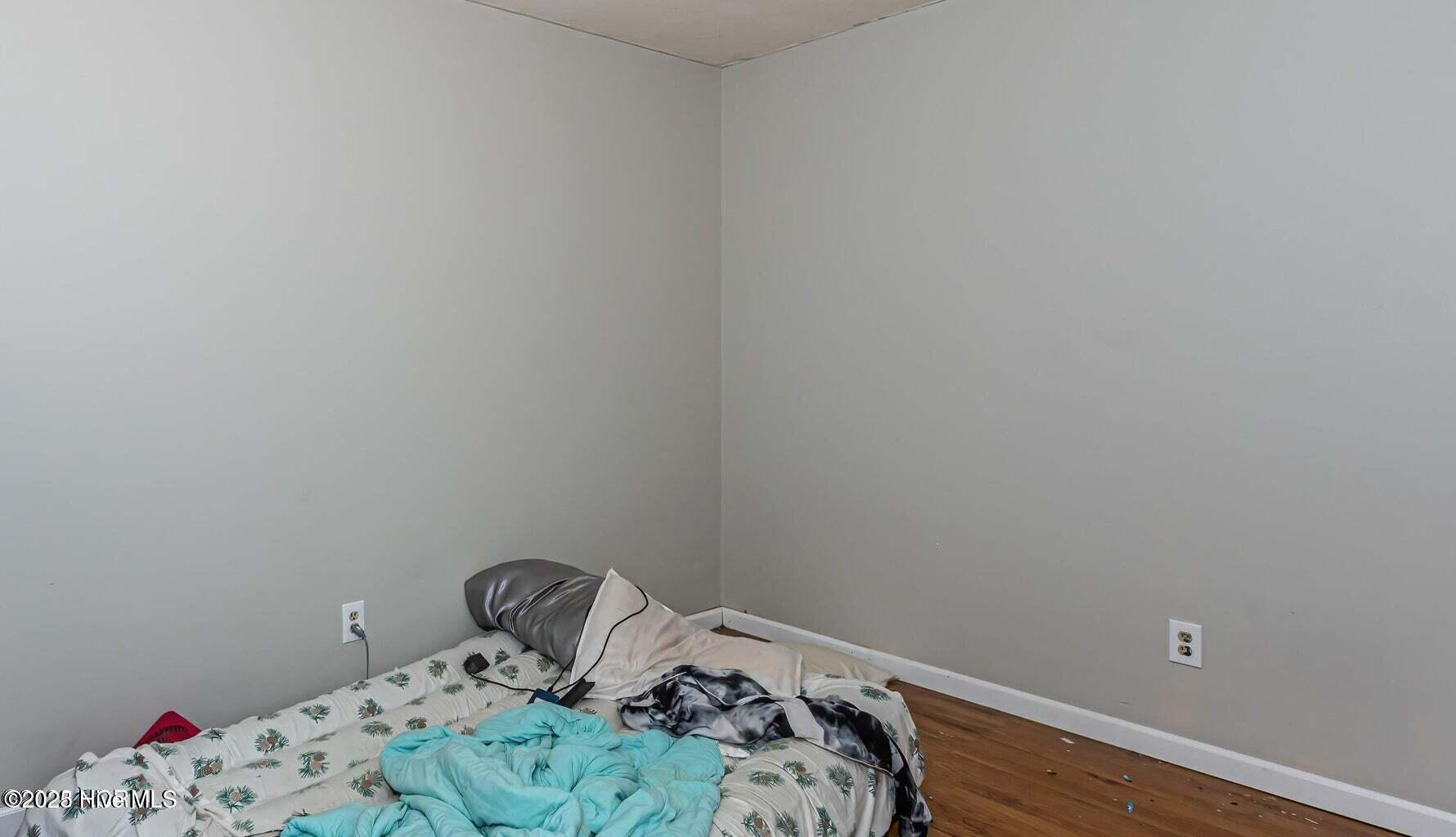 100516067 | Photo 24