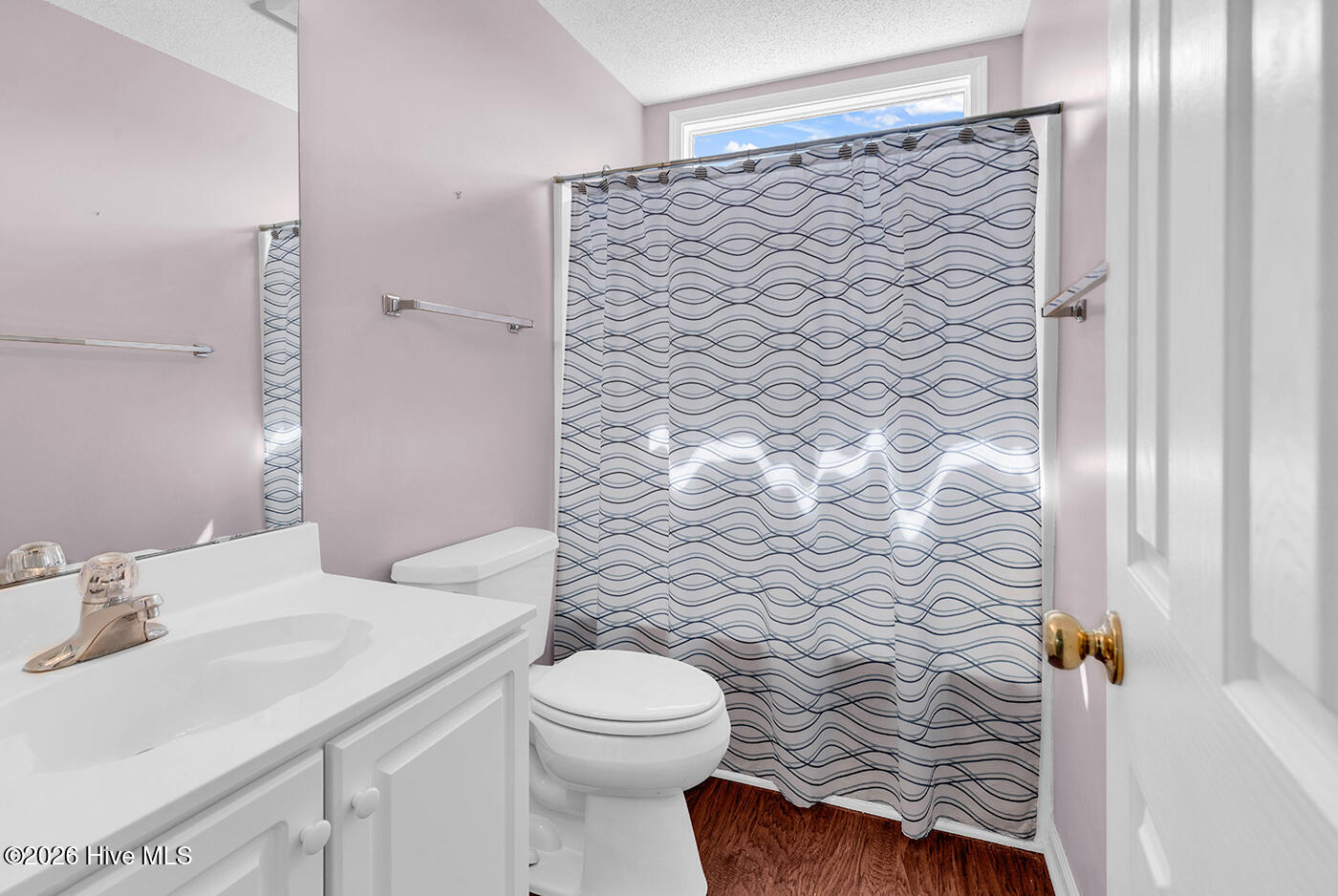 100563985 | Photo 16