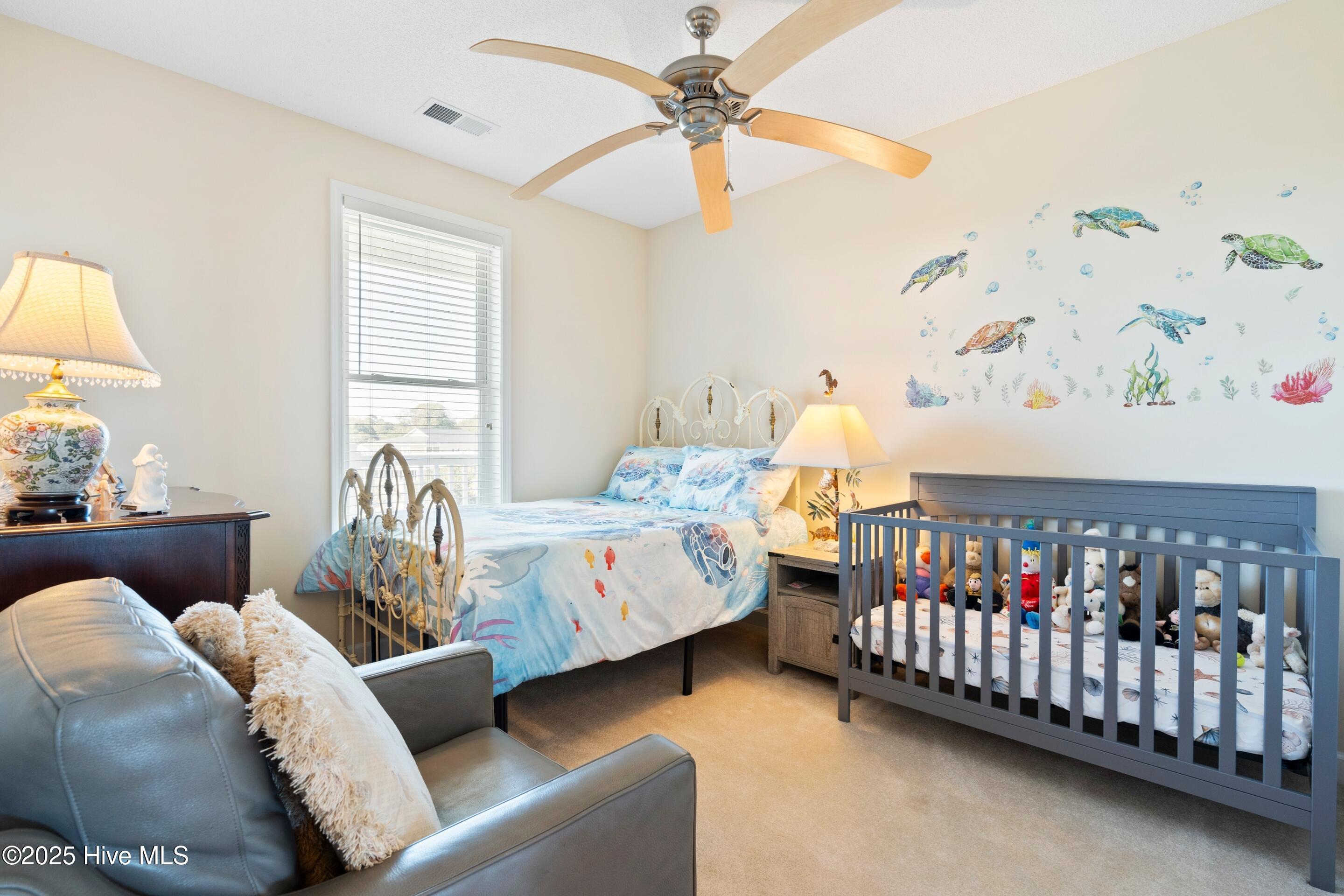 100547401 | Photo 32