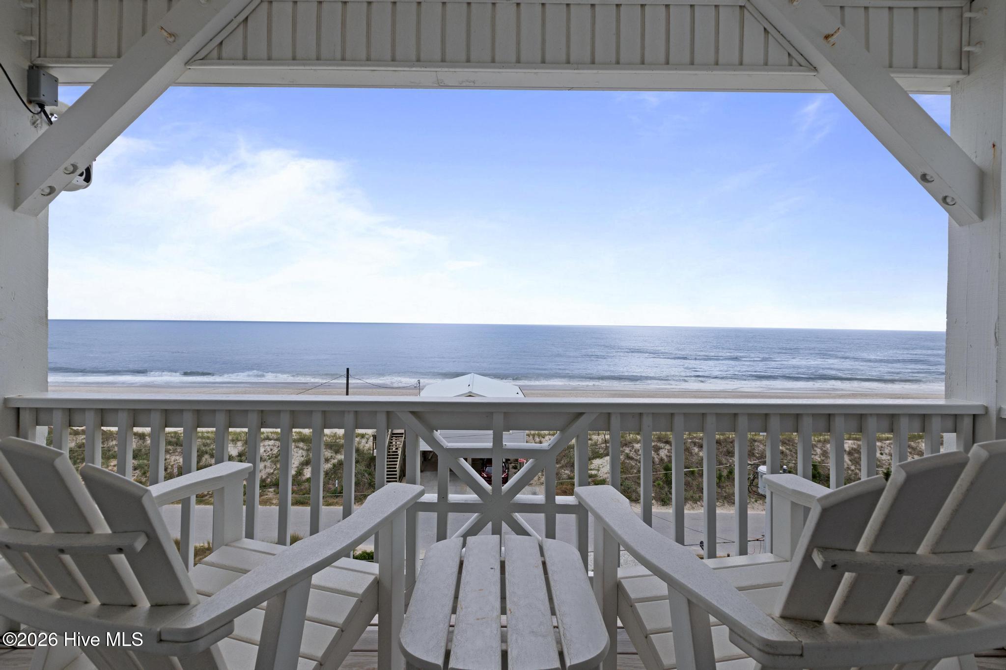 100553313 | Photo 22