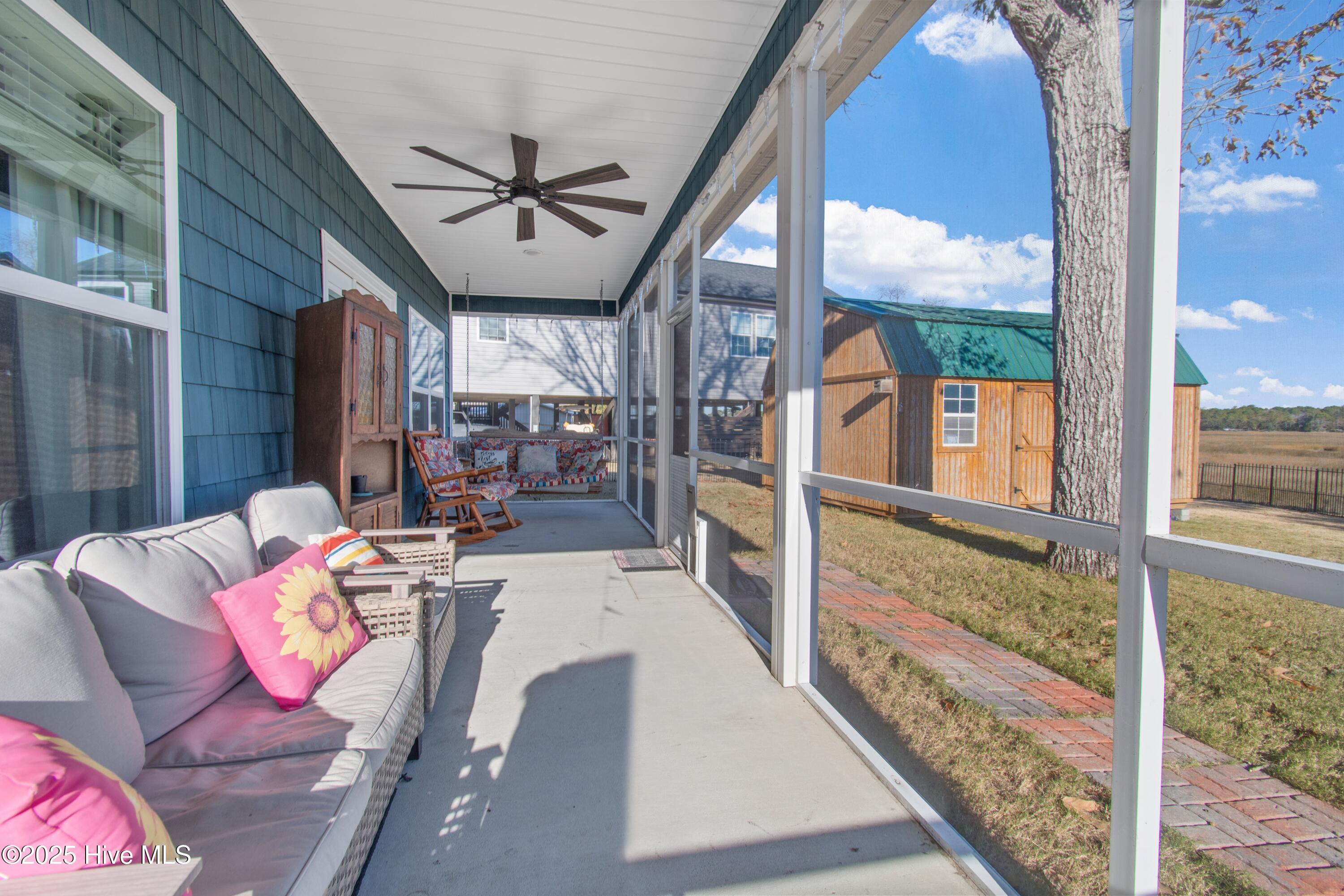 100545993 | Photo 22