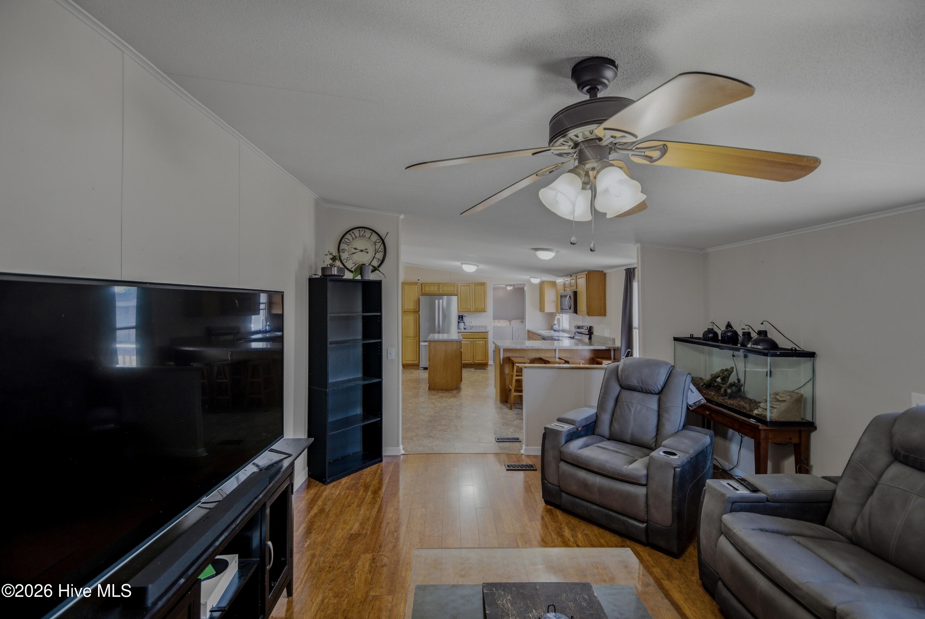 100566324 | Photo 20