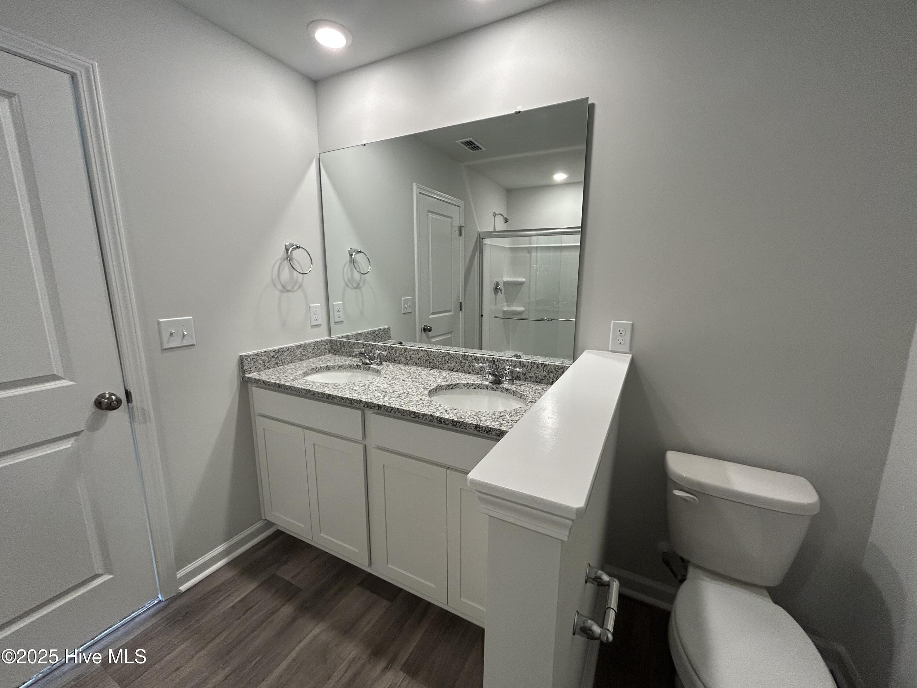 100513181 | Photo 16