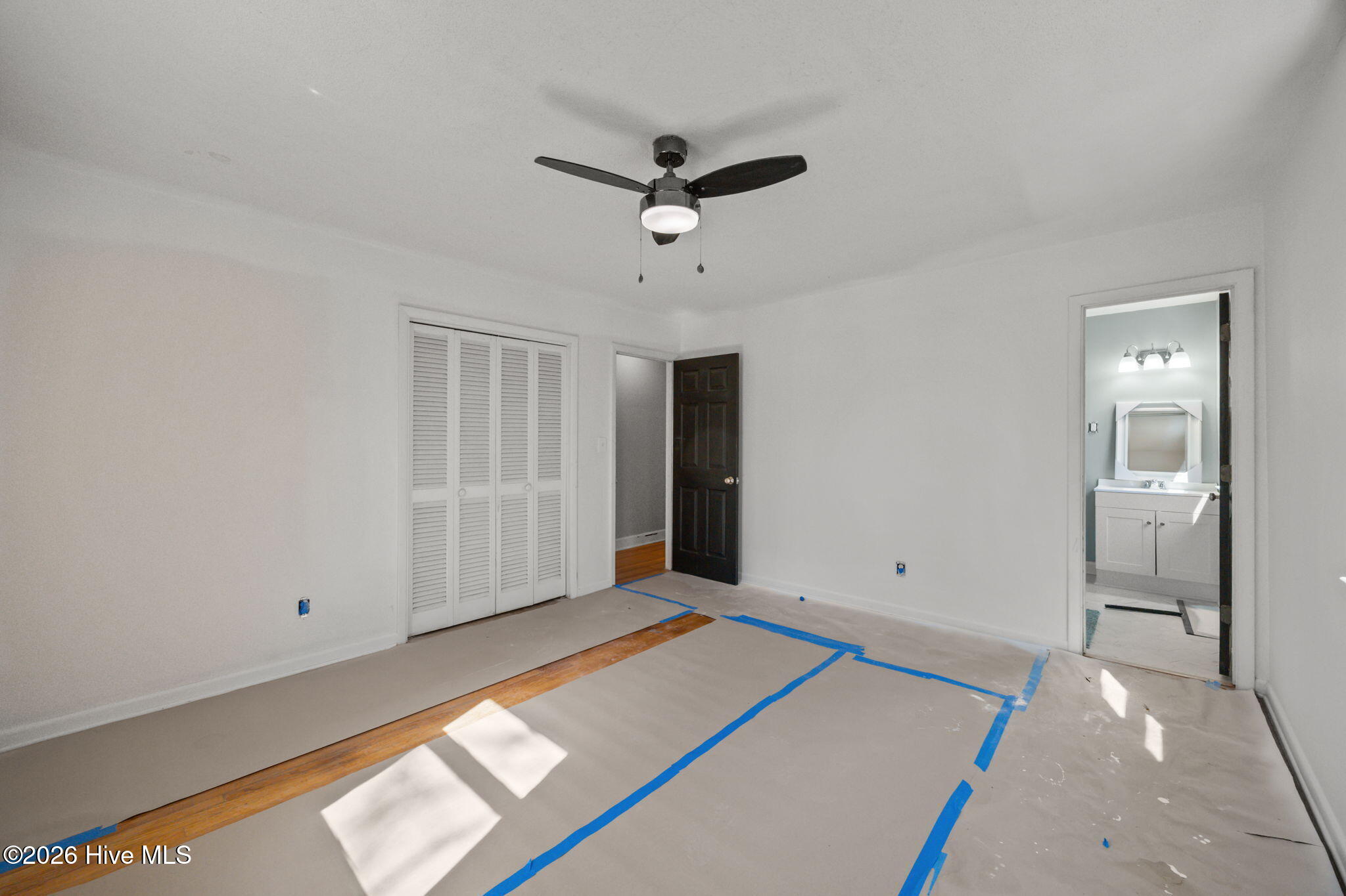 100555859 | Photo 27