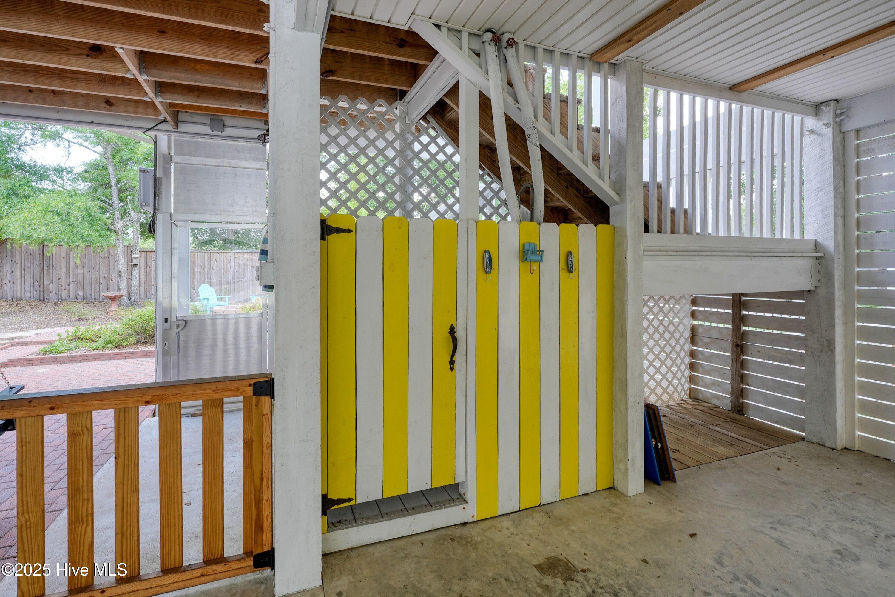 100541336 | Photo 39