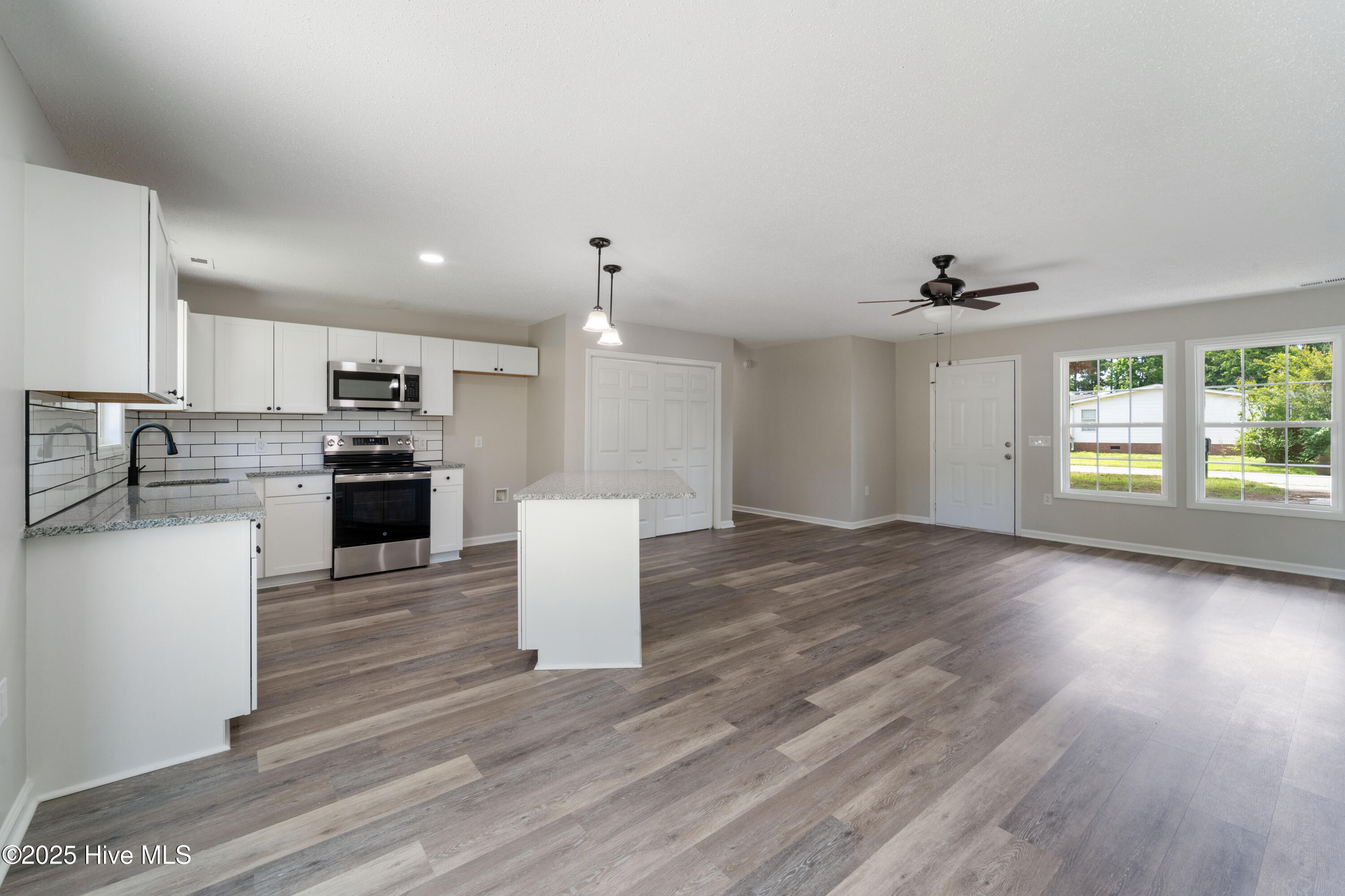 4351 Owendon Drive, Shallotte, NC 28470 – photo 8: DSC08428