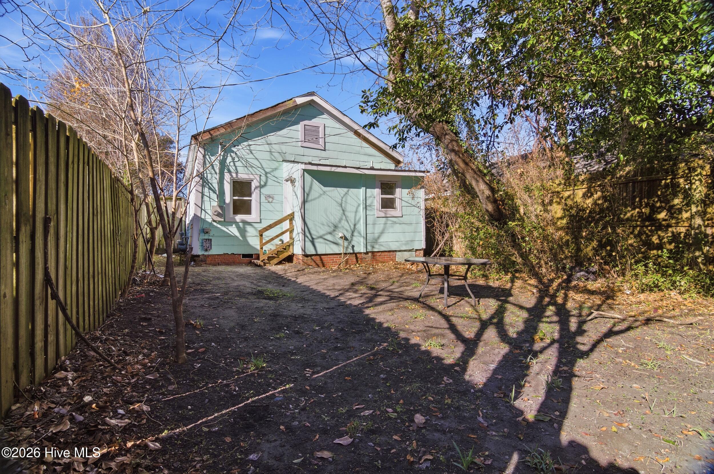 100558258 | Photo 22