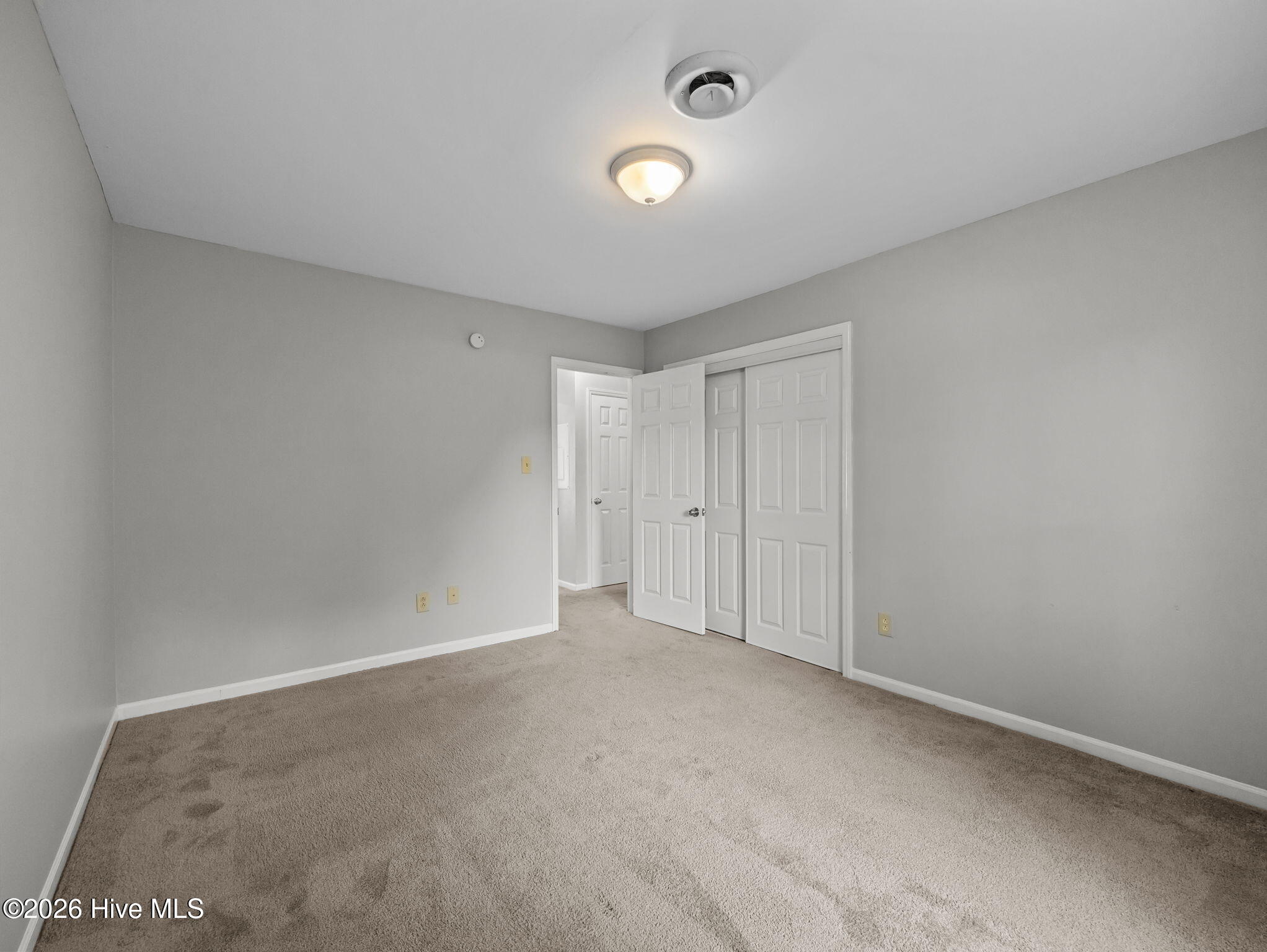 100561200 | Photo 14