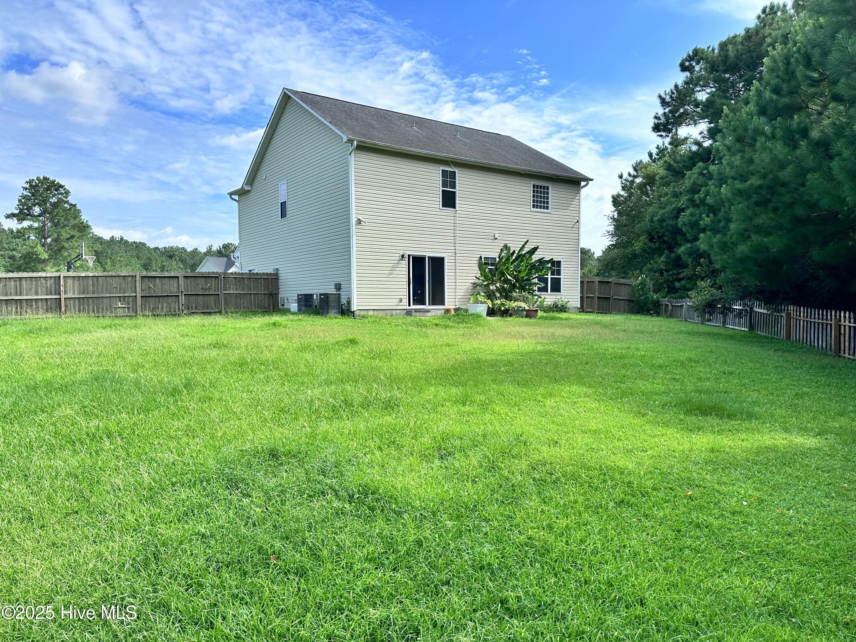 100522980 | Photo 39