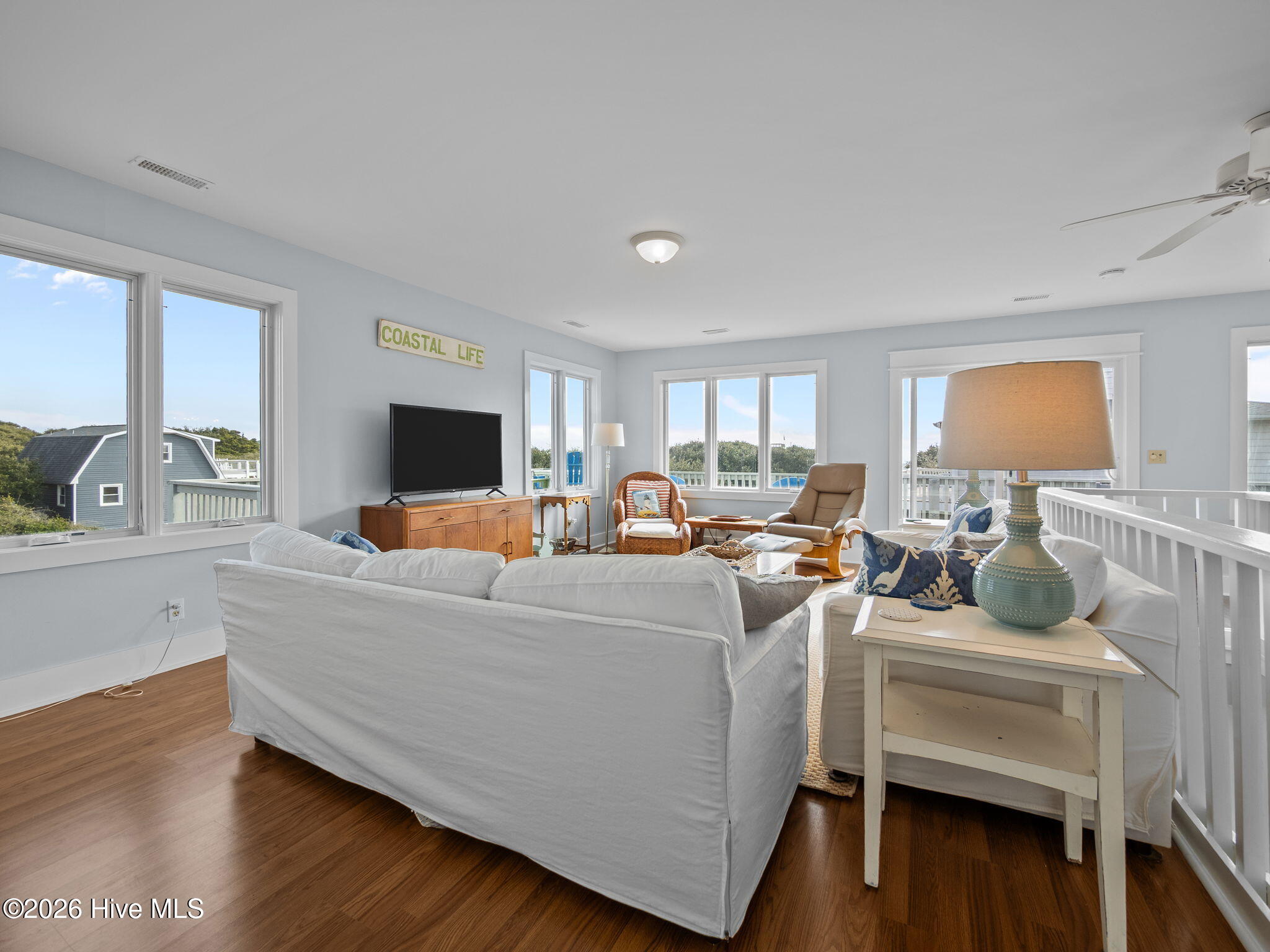 100547996 | Photo 12