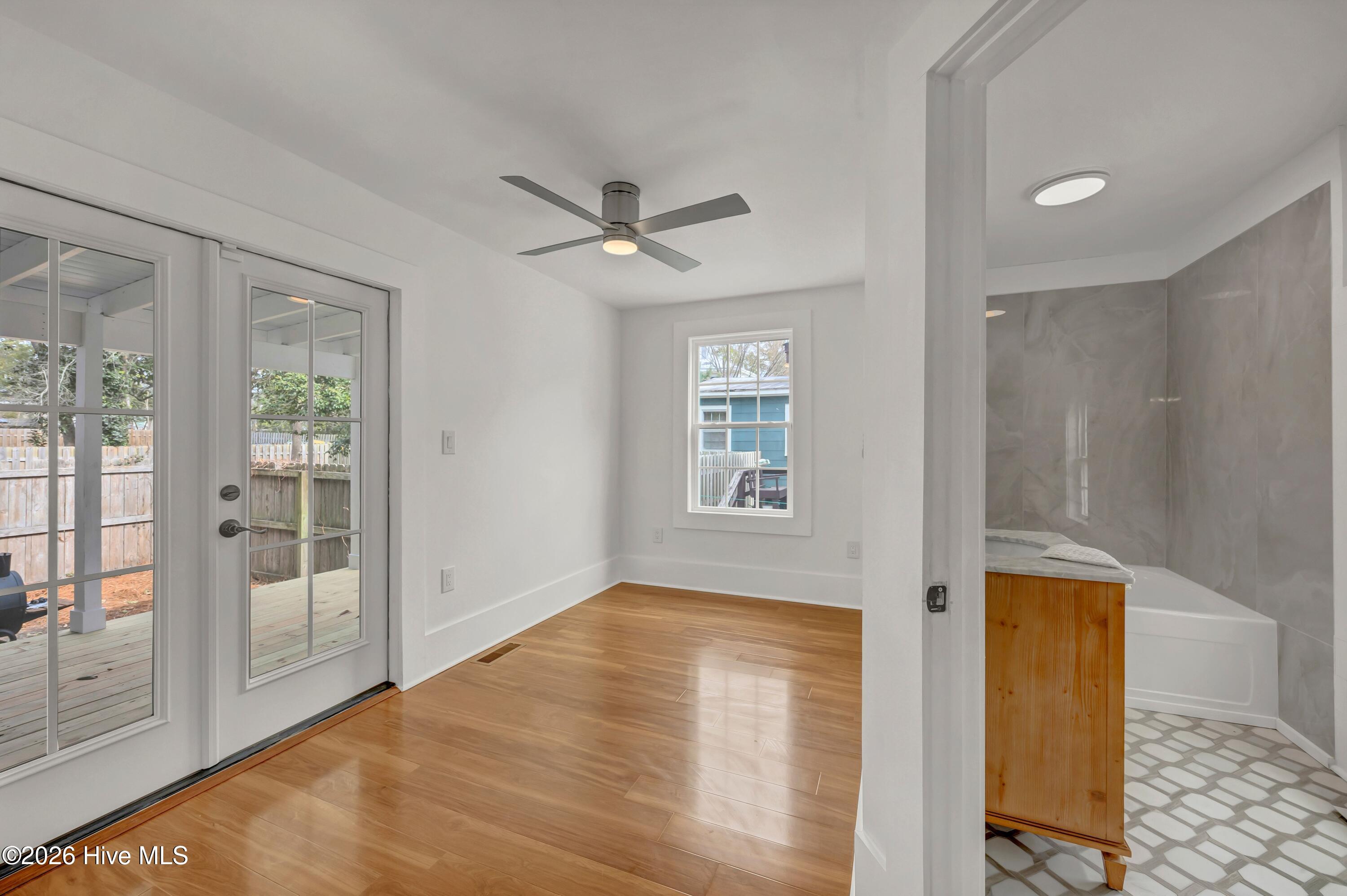 100556778 | Photo 17