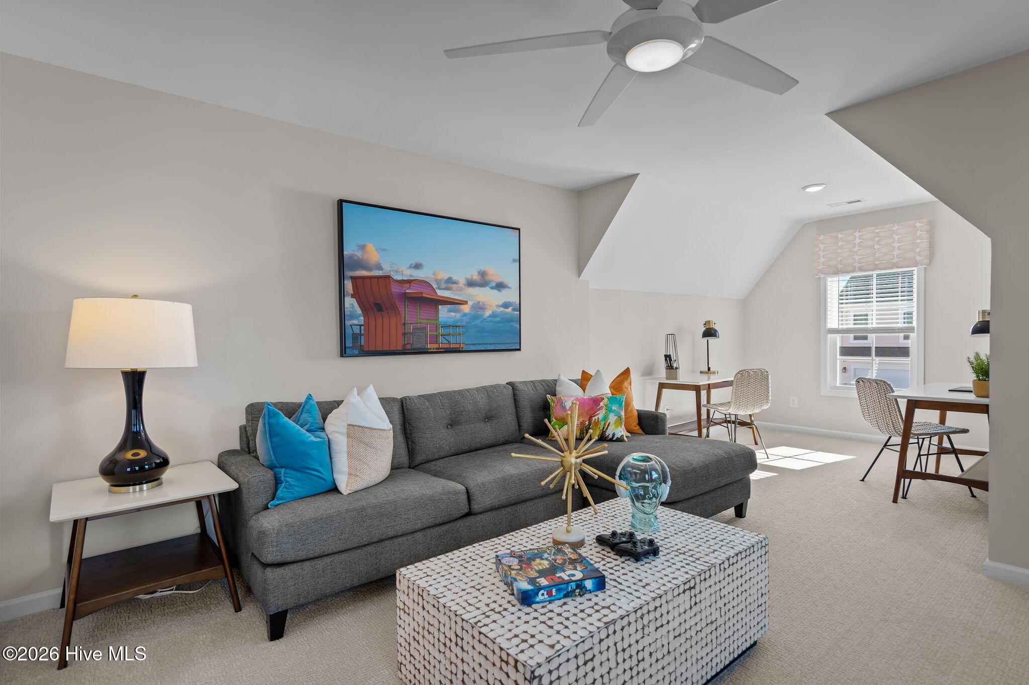 100522171 | Photo 34