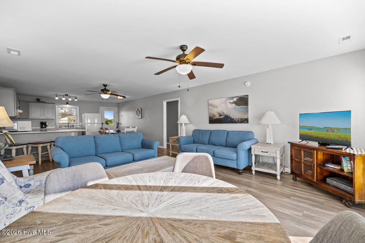 100555607 | Photo 26