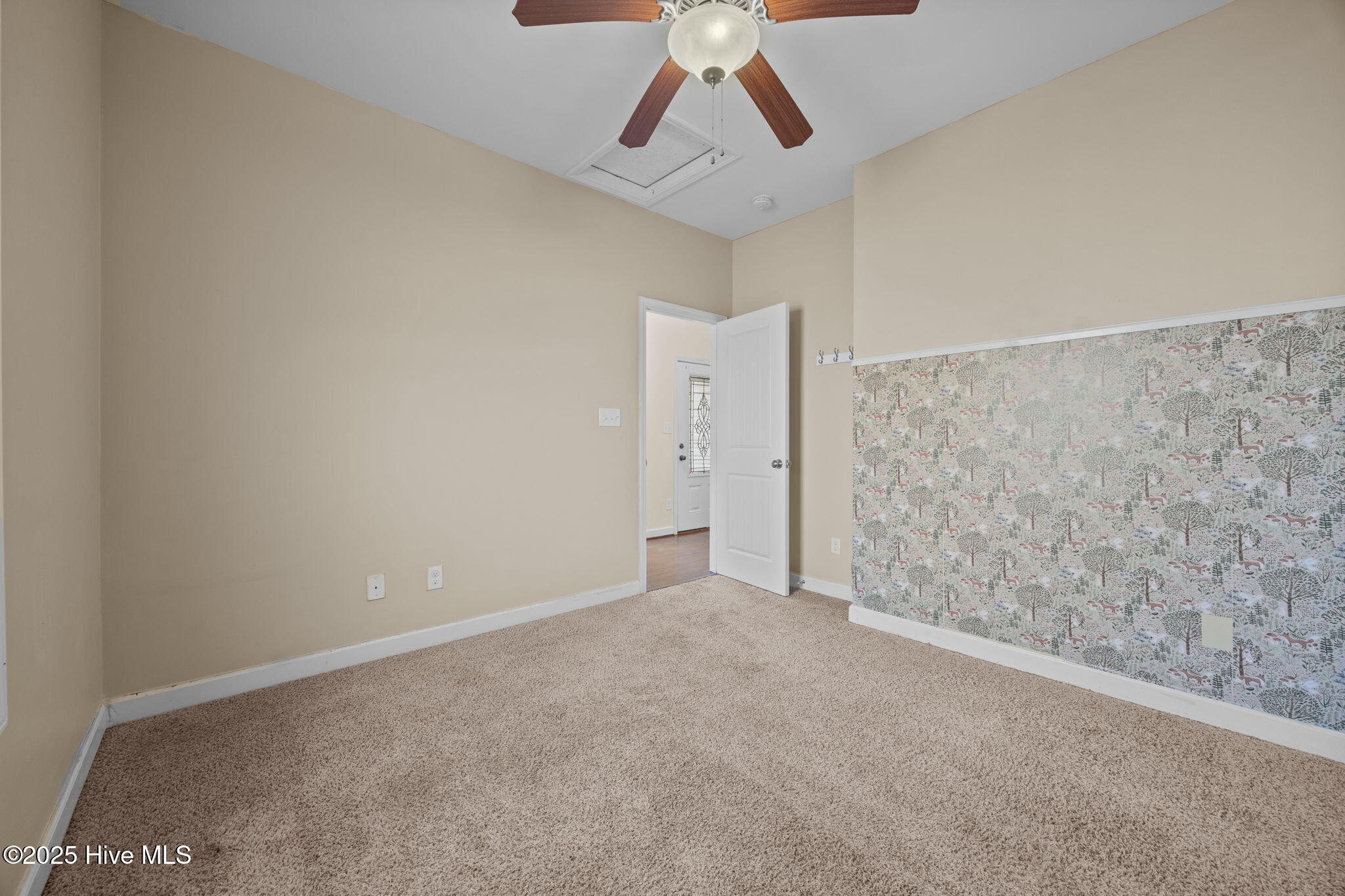 100562550 | Photo 17