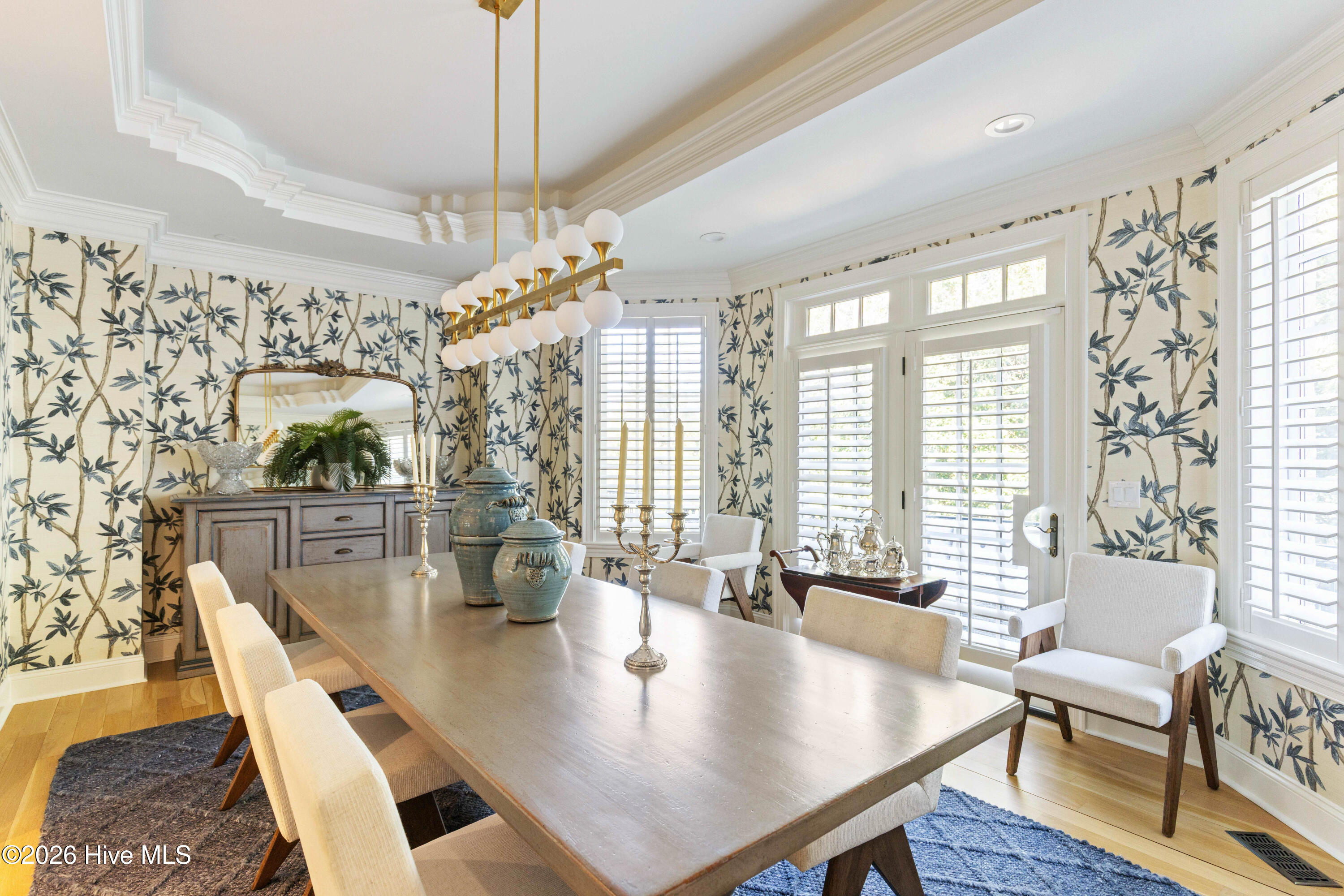 100555813 | Photo 24