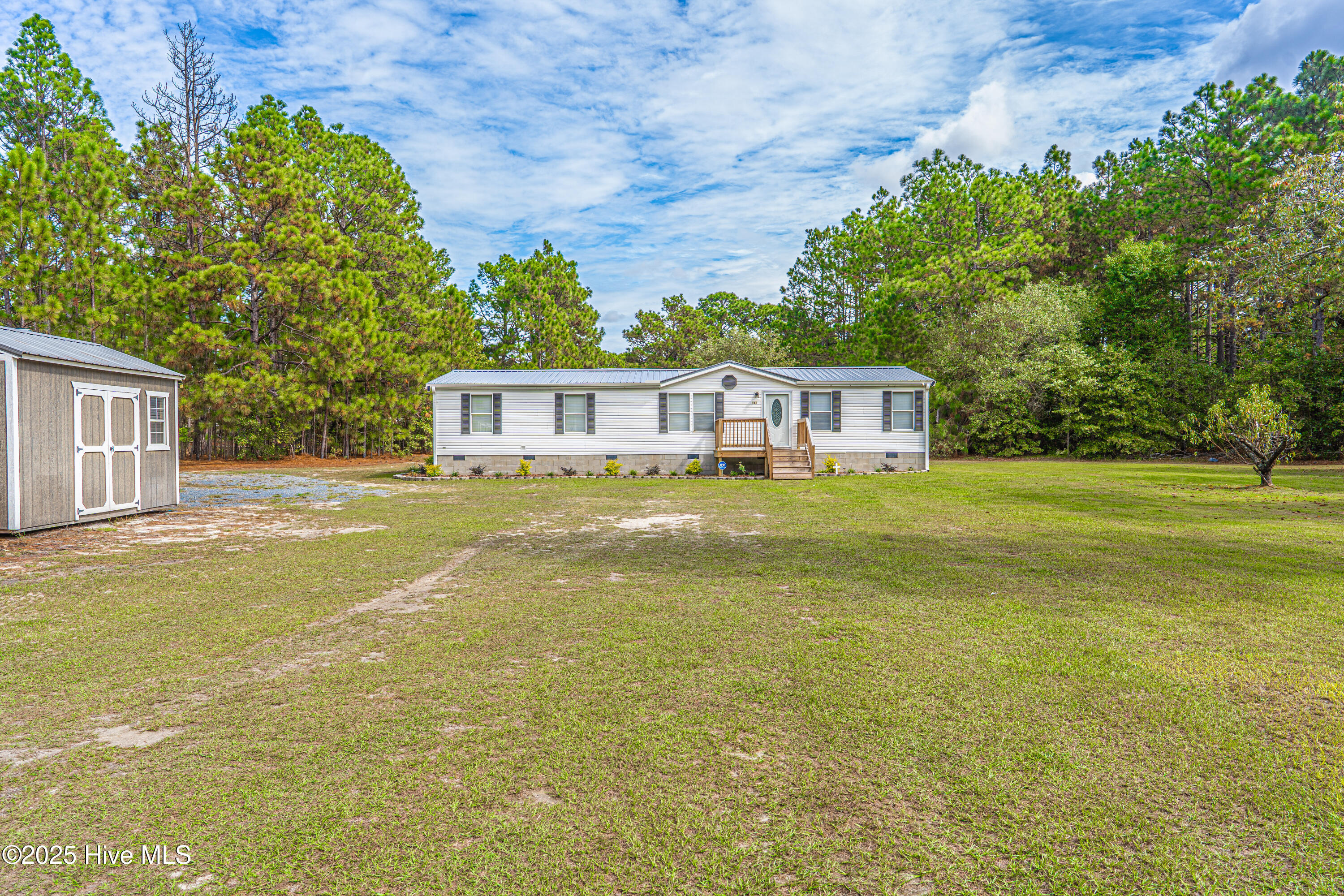 Homes for sale in Aberdeen, NC | 151 Allen Ln, Aberdeen, NC 28315 | MLS# 100536044