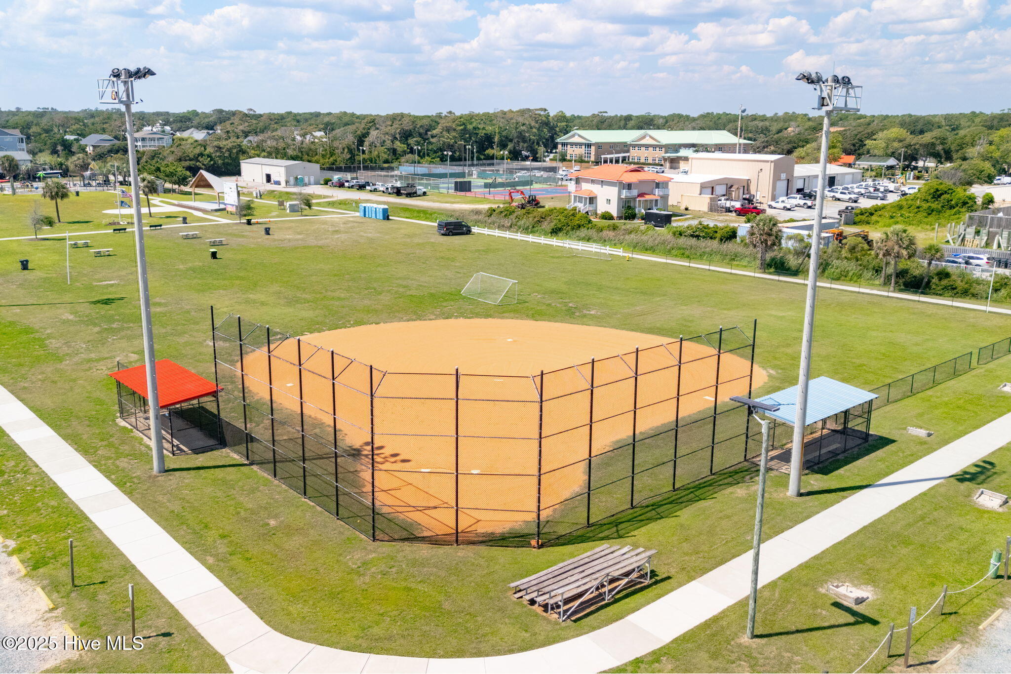 100527553 | Photo 68