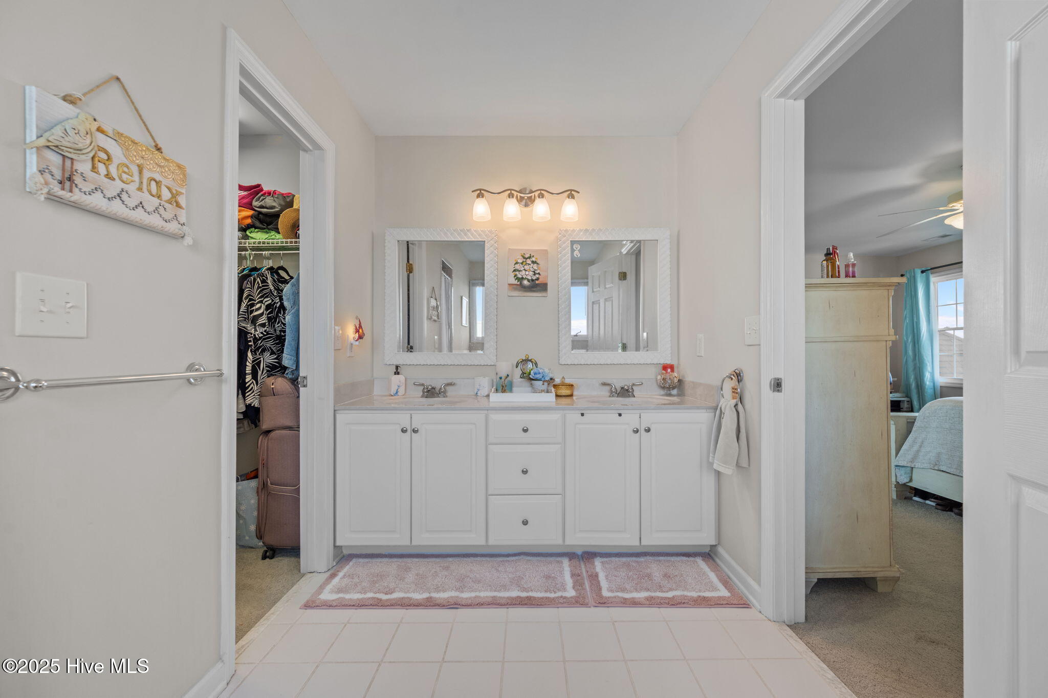 100539453 | Photo 40