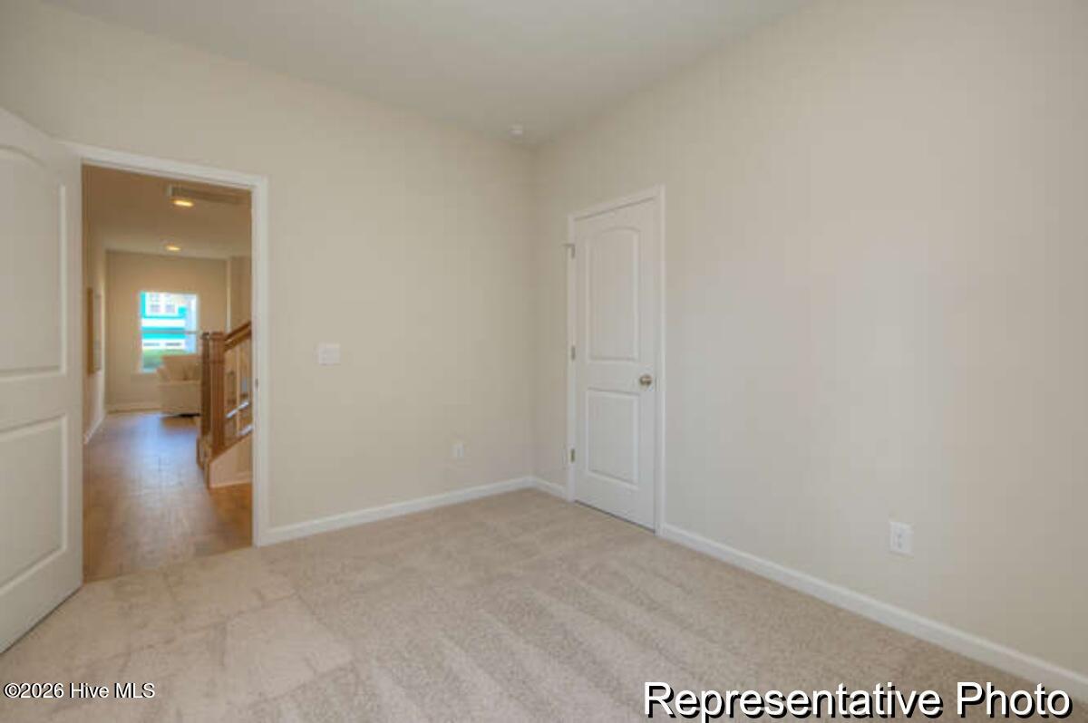 100563707 | Photo 25