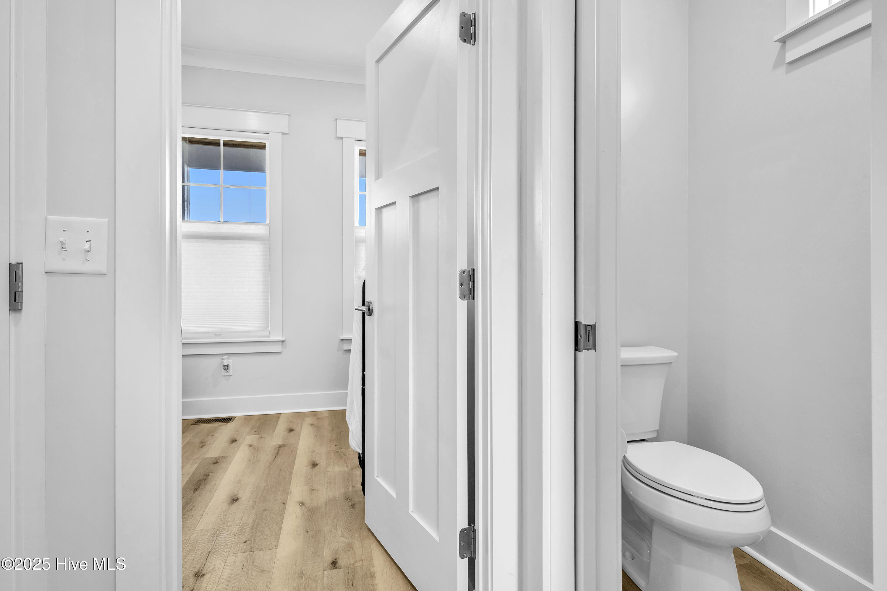 100540464 | Photo 44