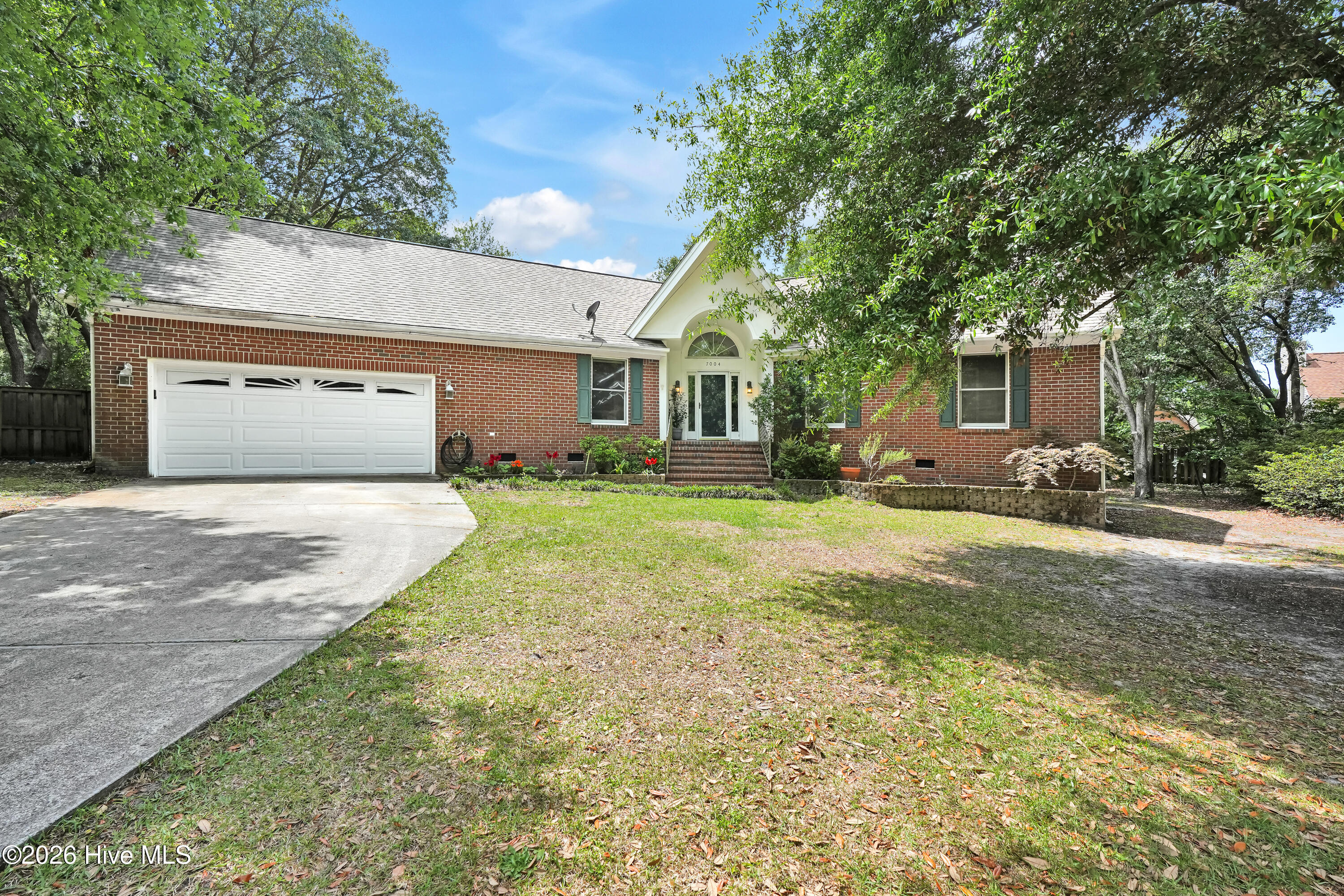 100573123