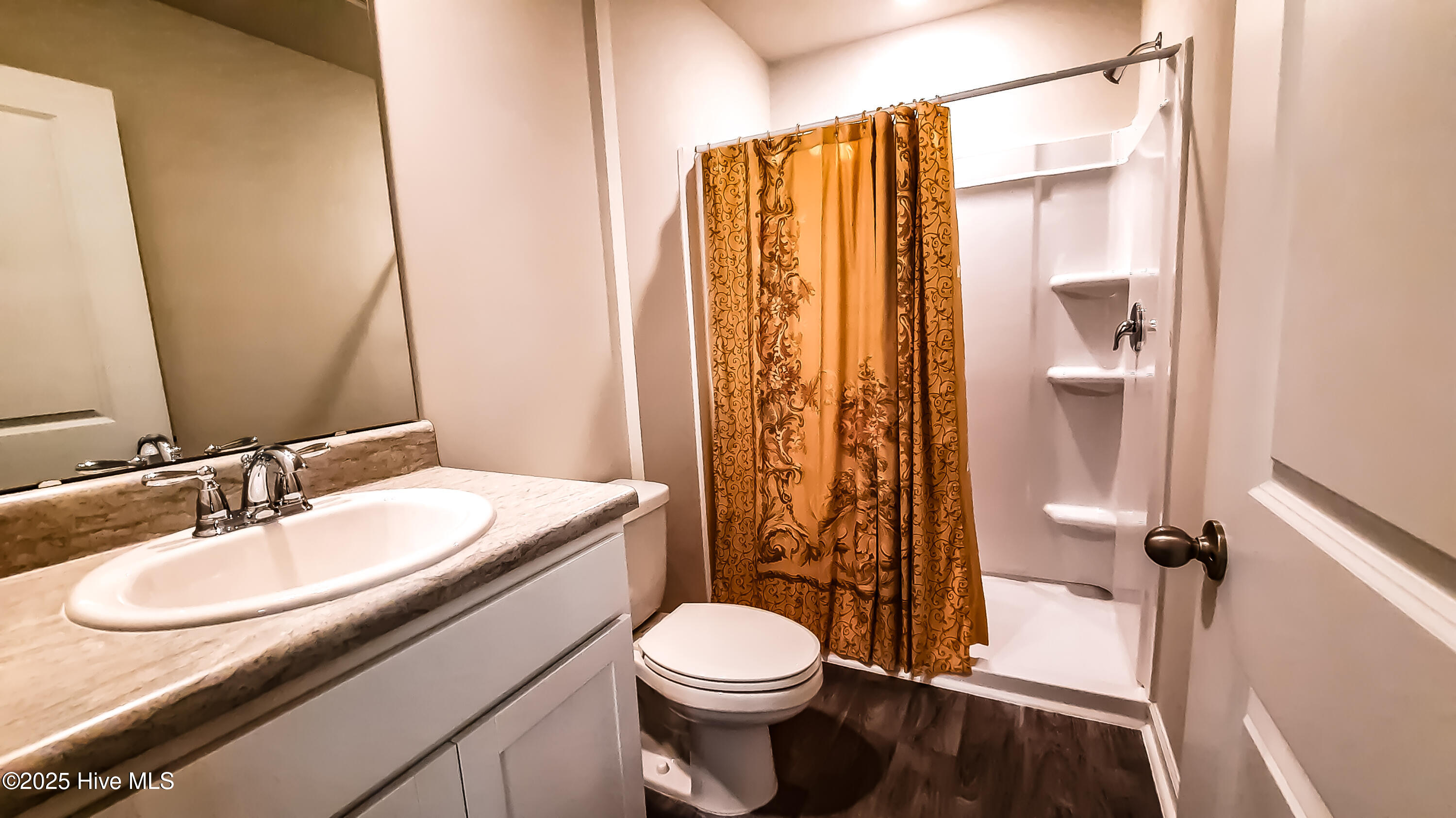 100541546 | Photo 11