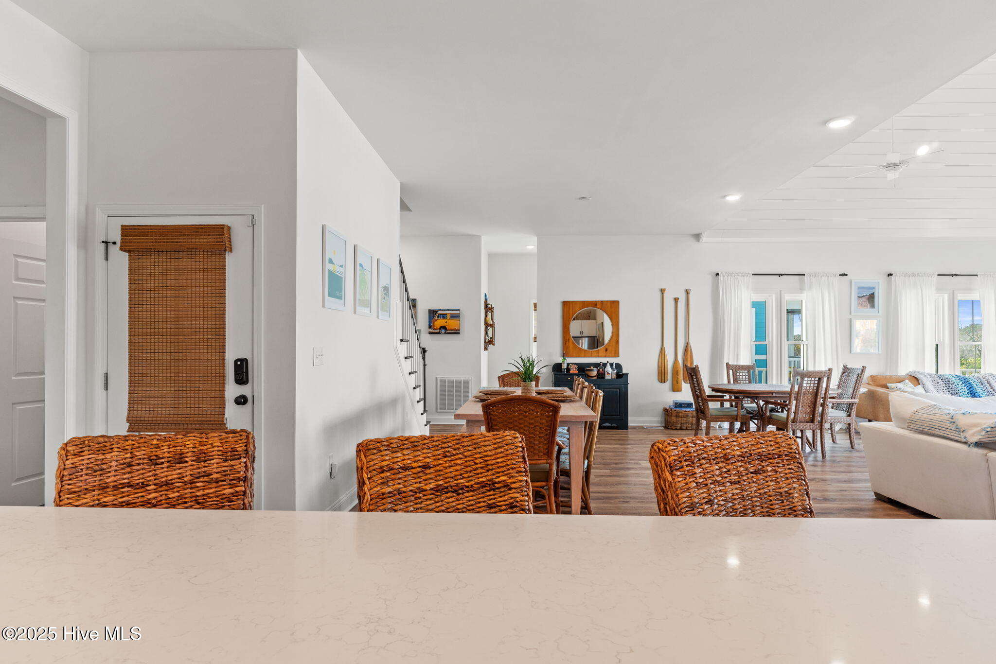 100496086 | Photo 15