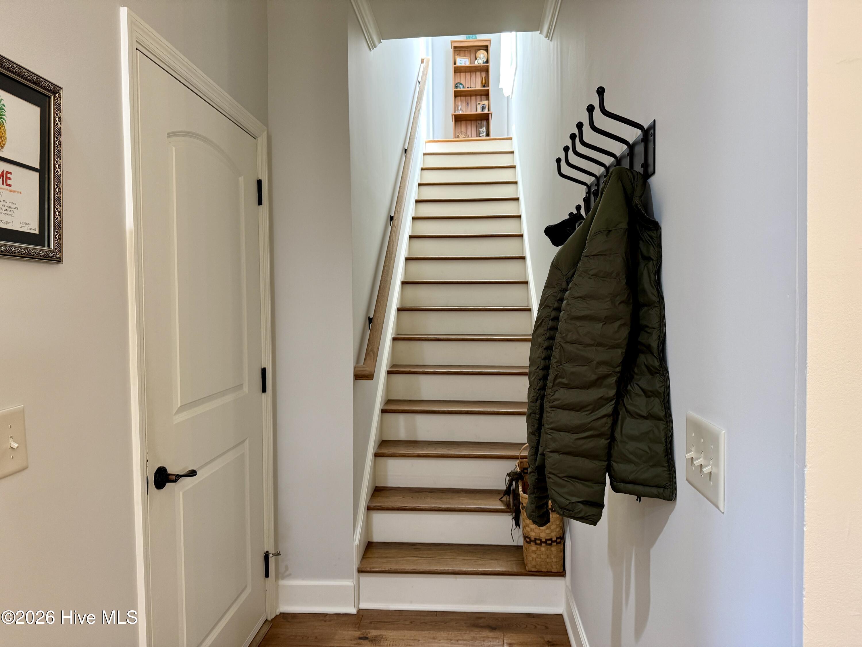 100565124 | Photo 21