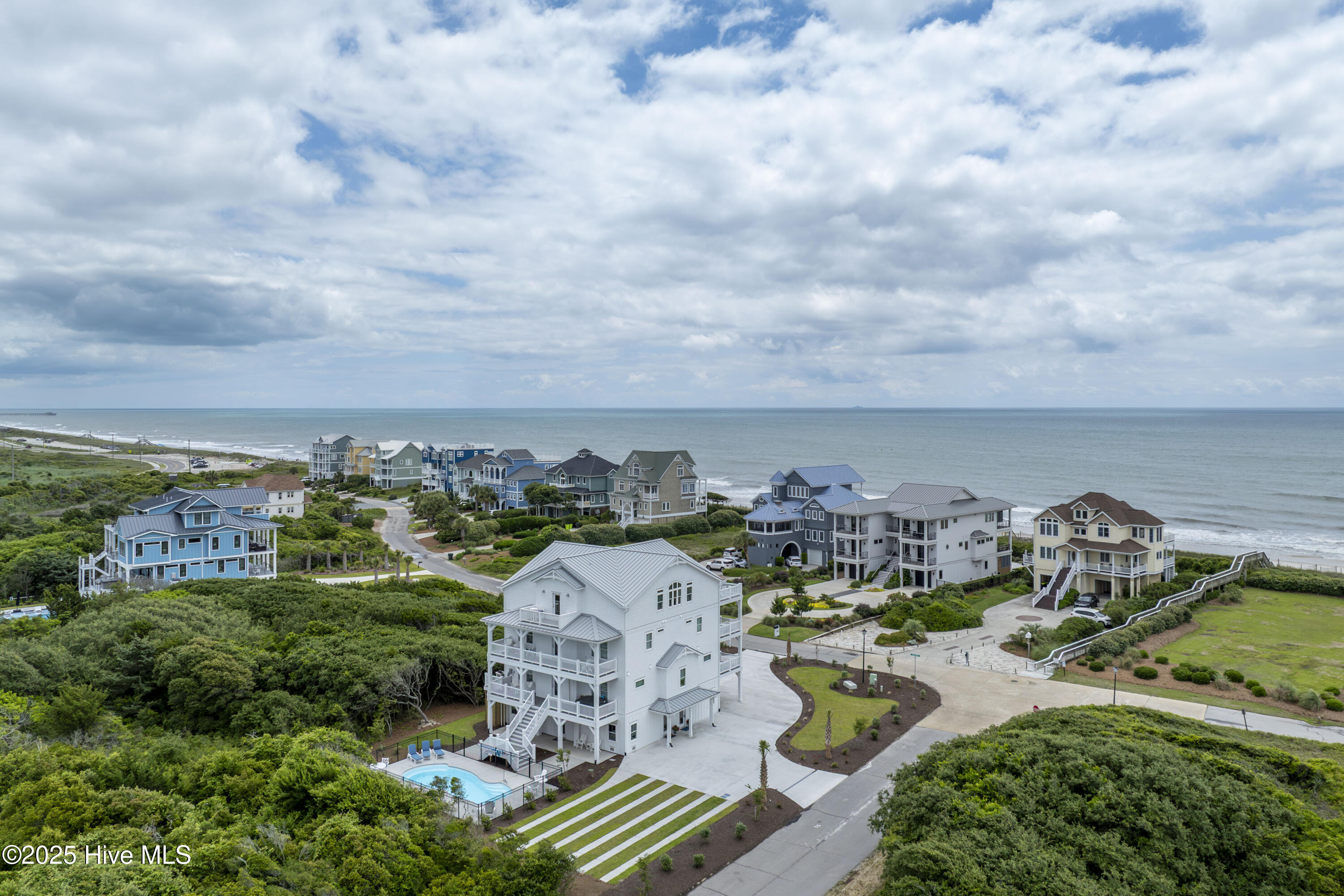 100510701 | Photo 87