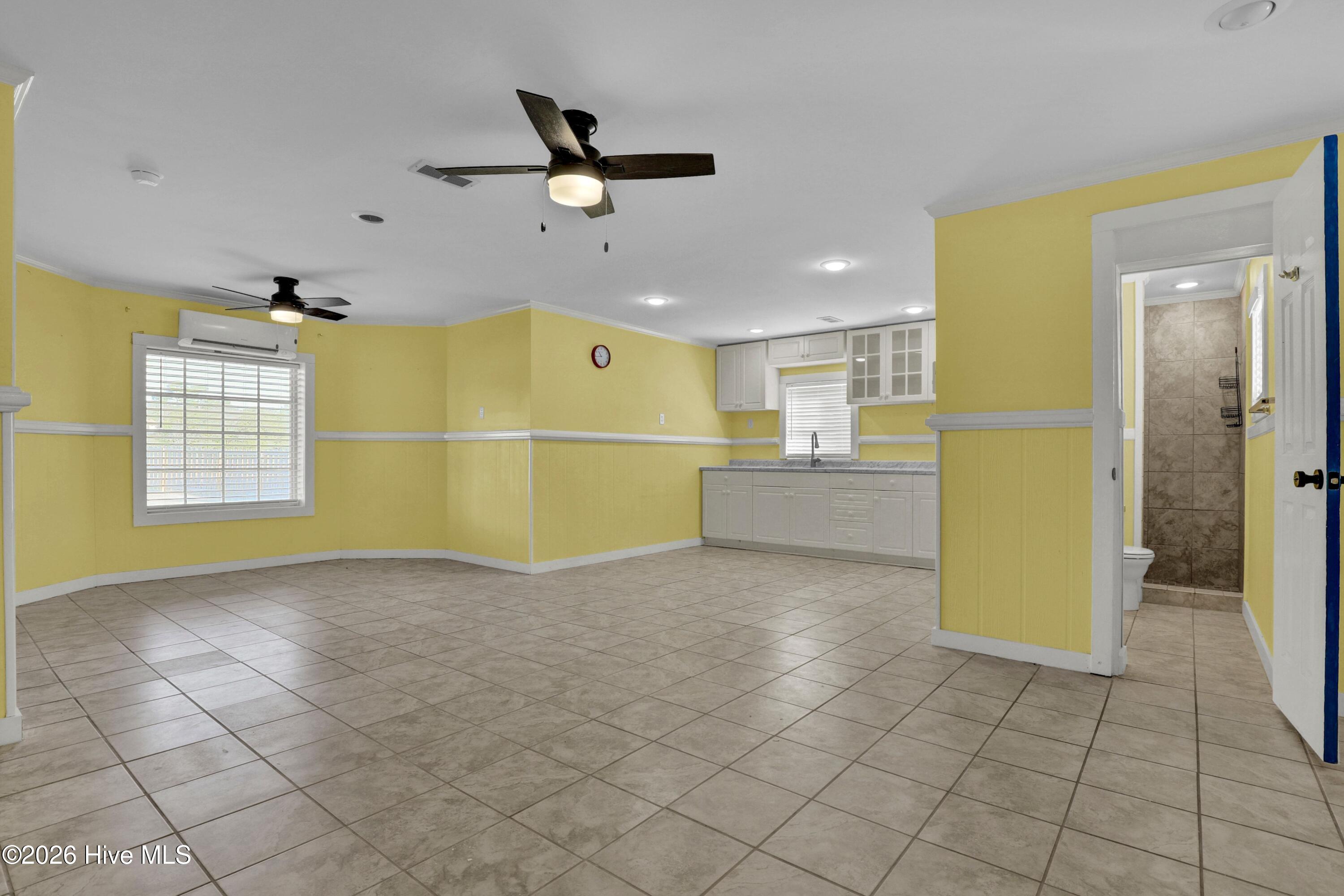 100489094 | Photo 34