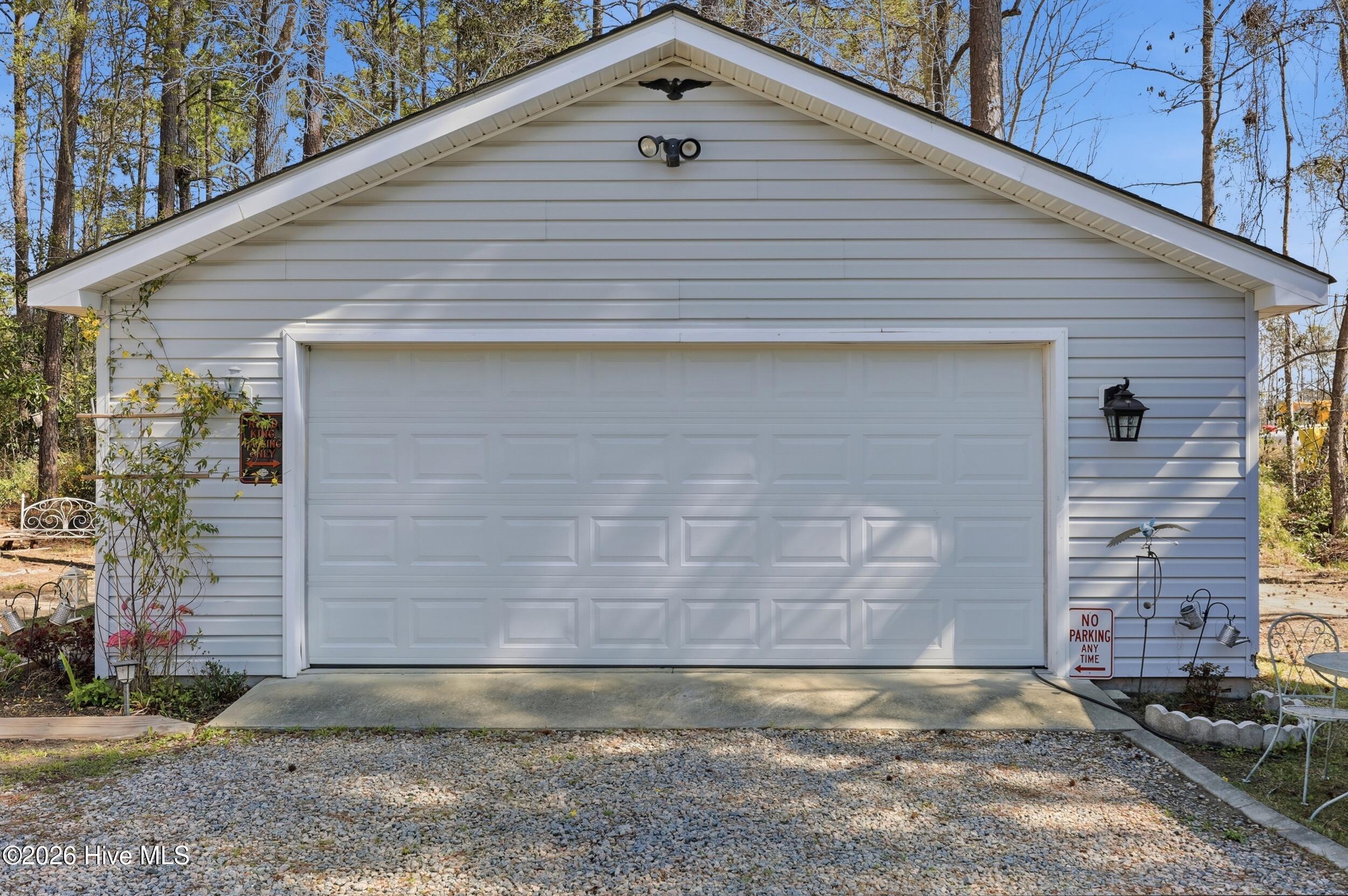 100561141 | Photo 42