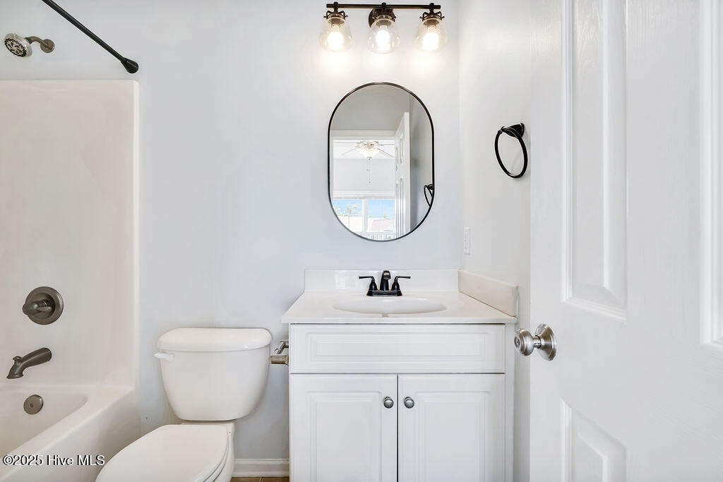 100534867 | Photo 19