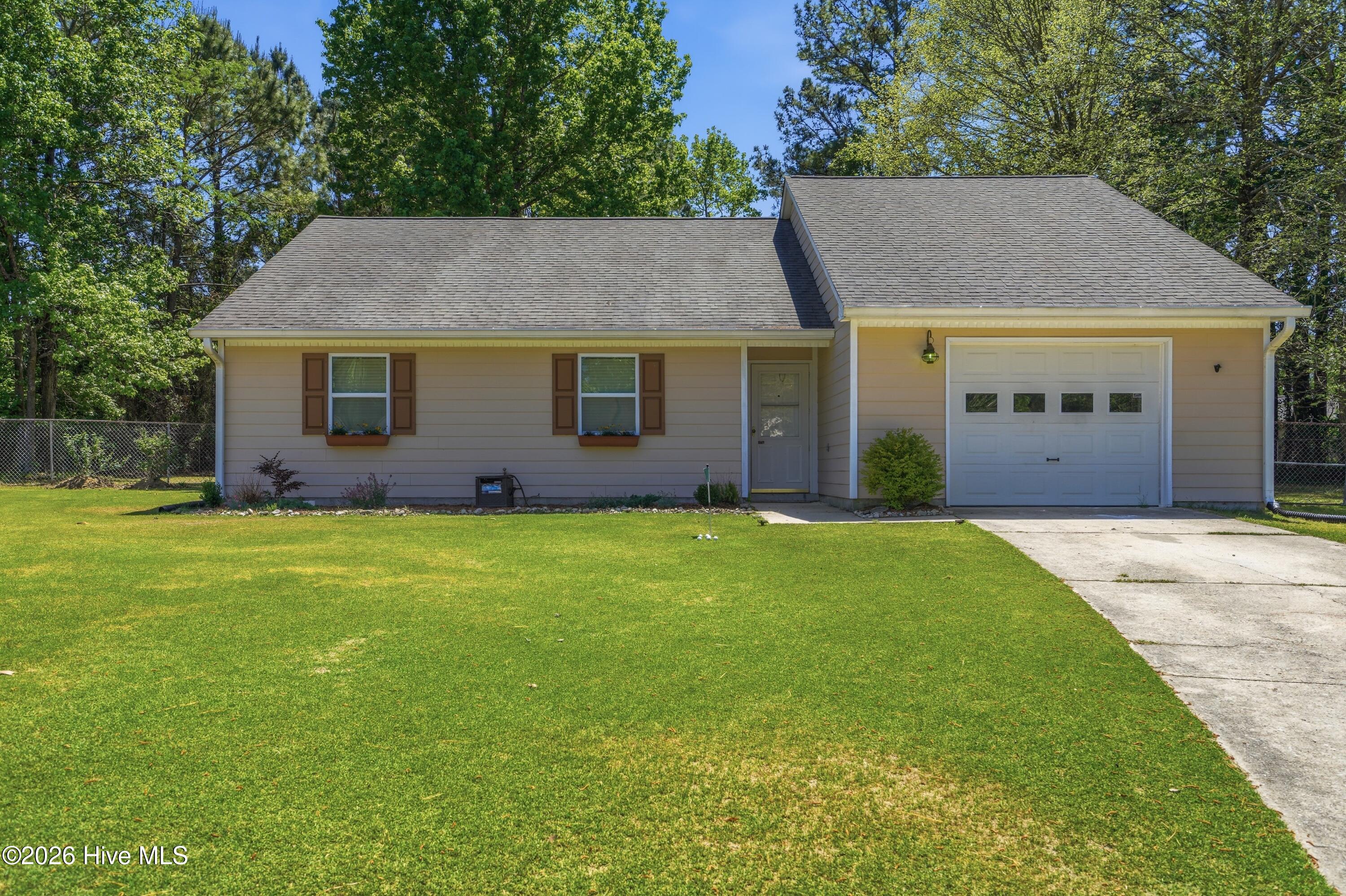 220 E Lakeridge Landing, Jacksonville, NC 28546 – photo 2: 220 E Lakeridge Landing _ 3