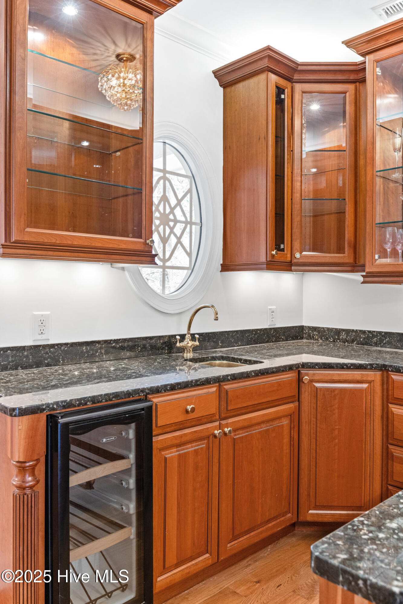 100544952 | Photo 21