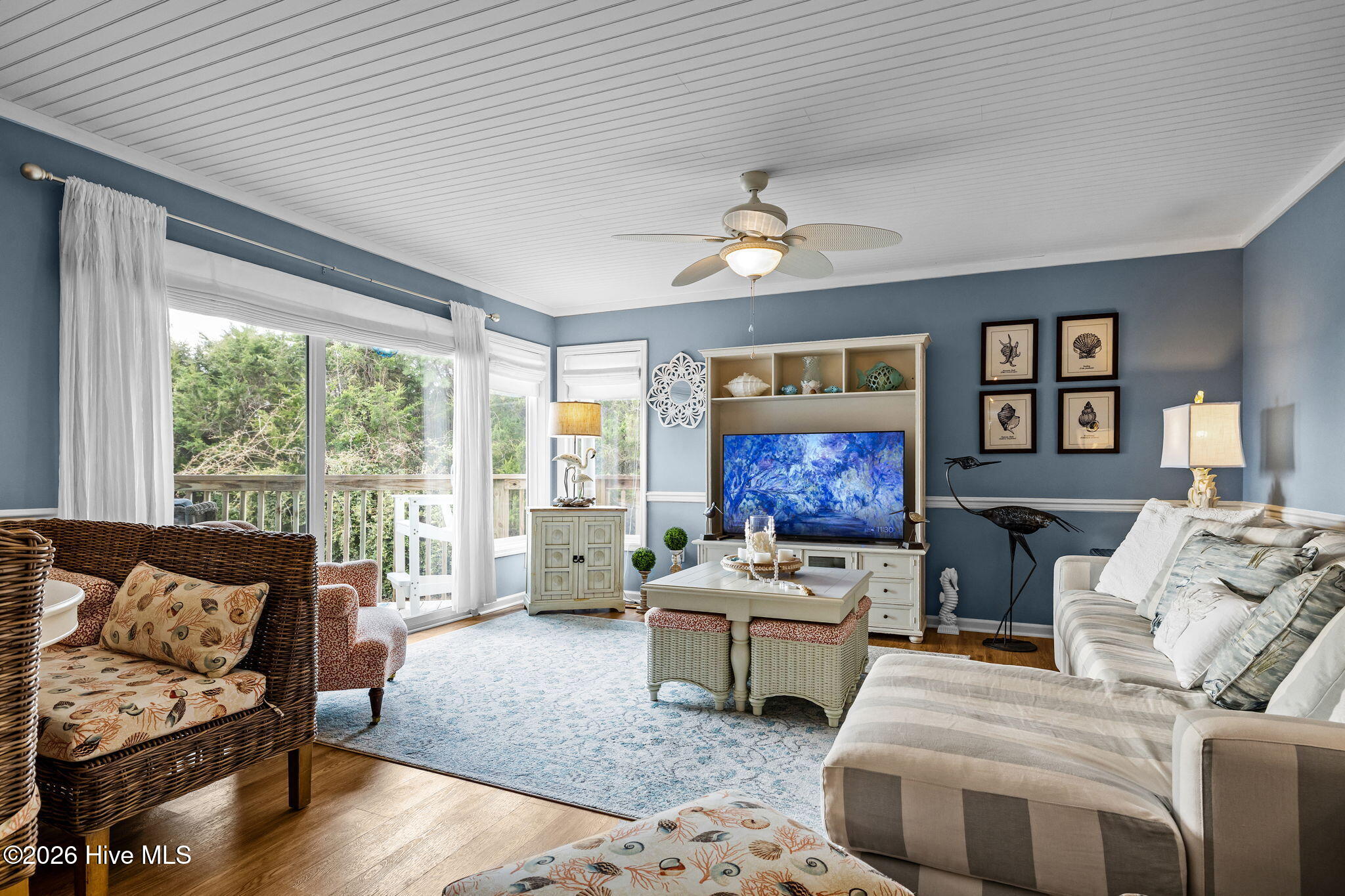 100549455 | Photo 18