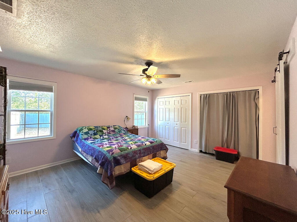 100540831 | Photo 15