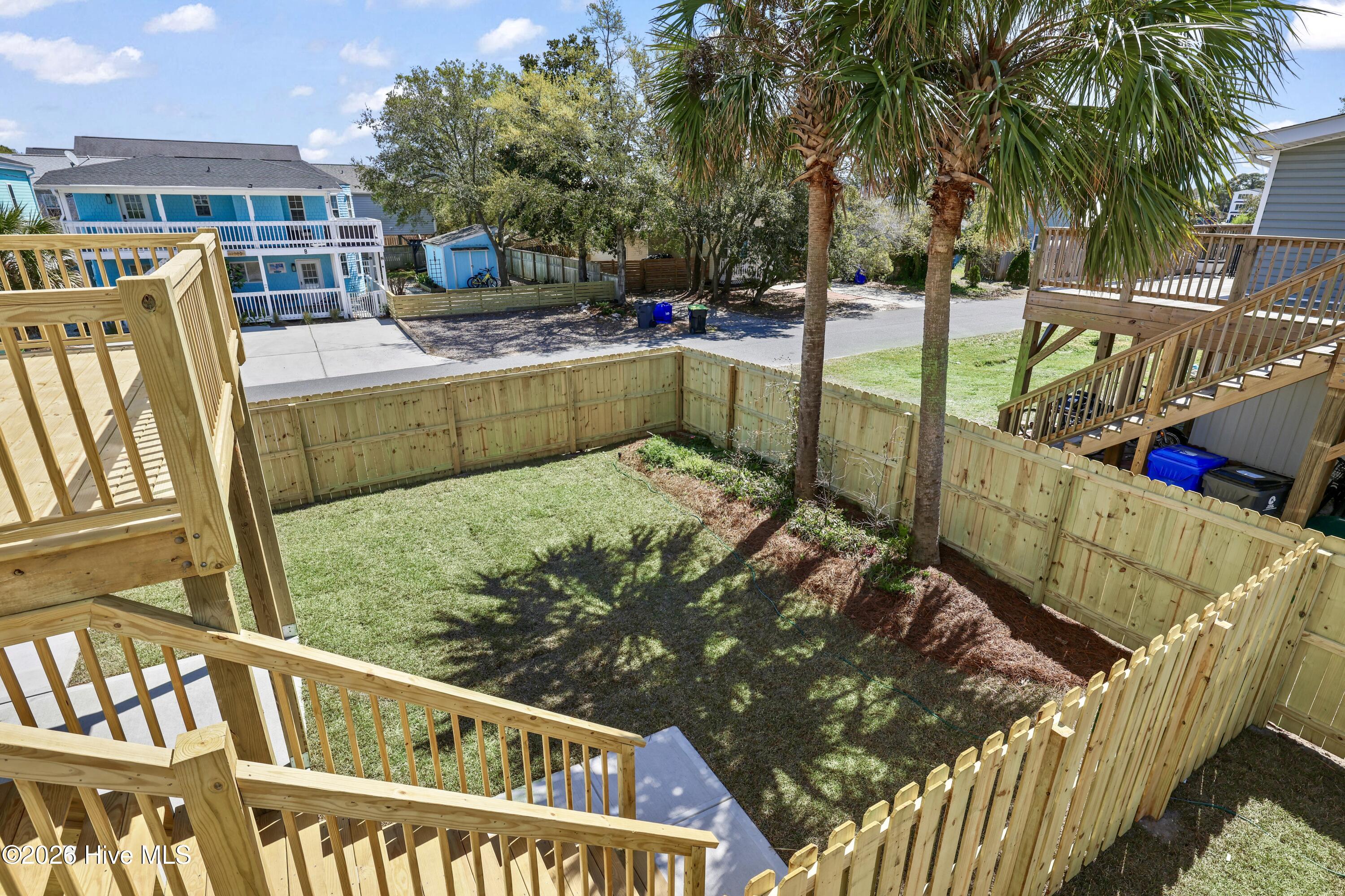 100561873 | Photo 57