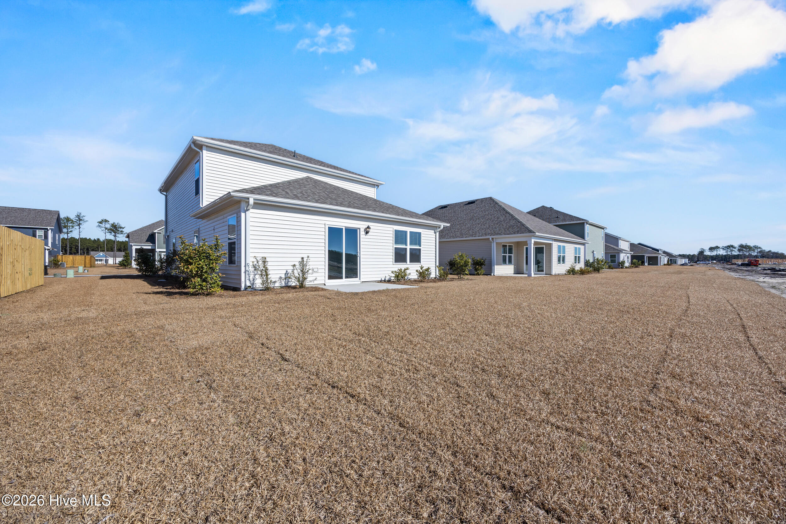 100547458 | Photo 40