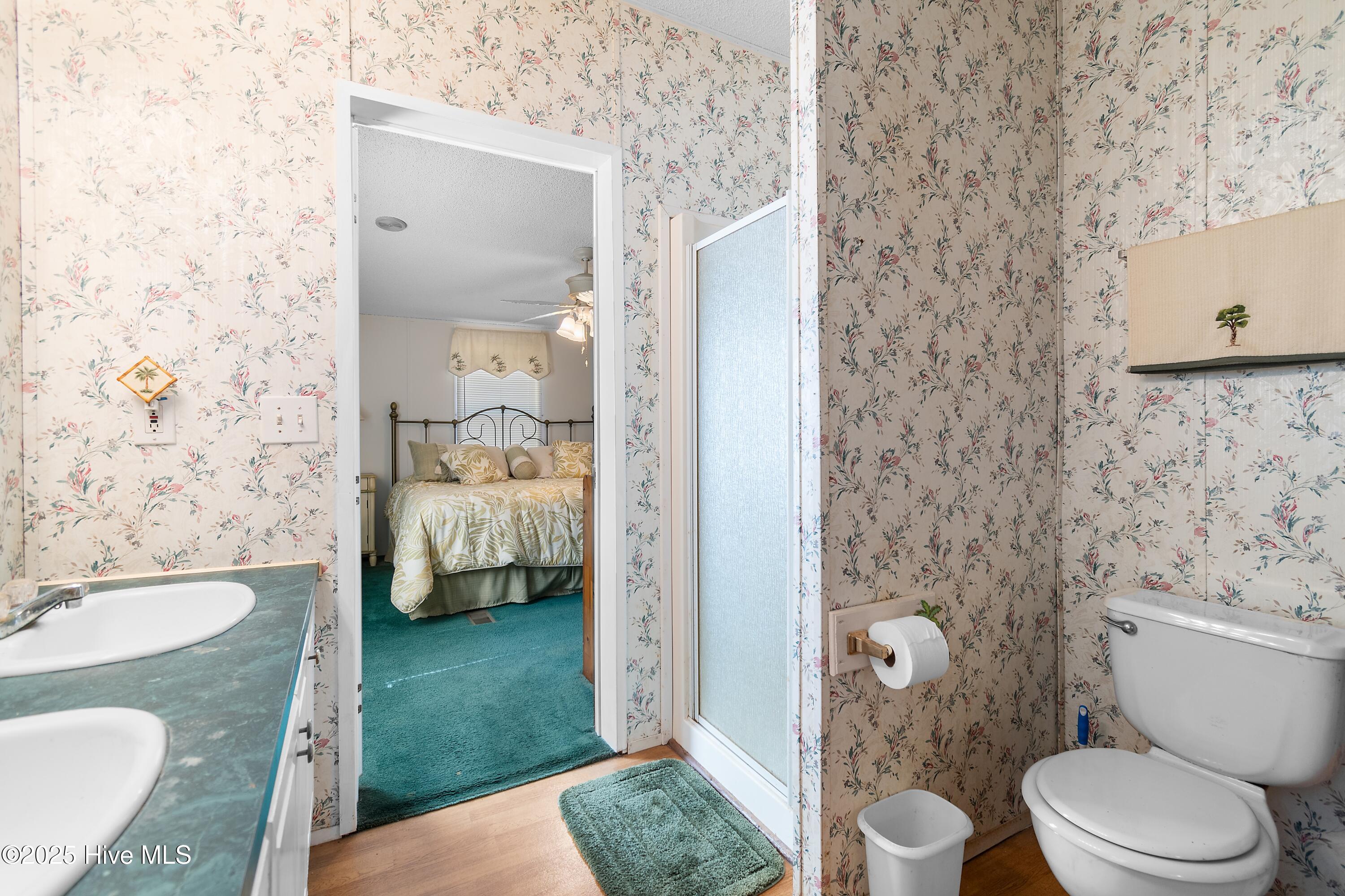 100541148 | Photo 22