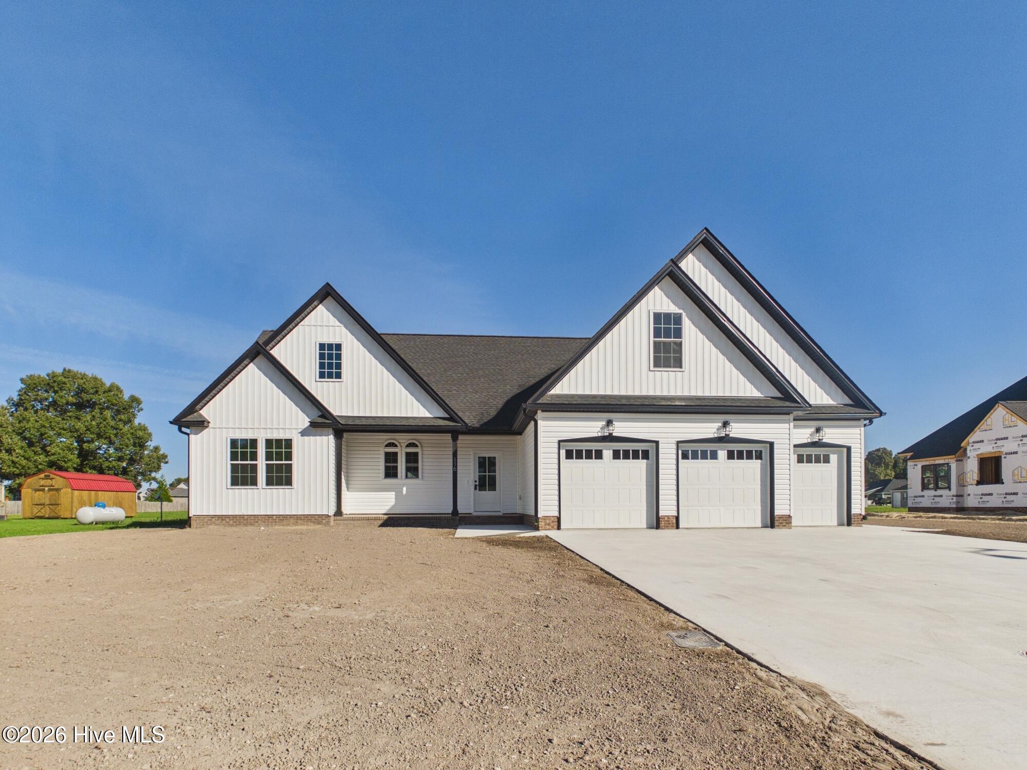 Photo 3 of Single family home for sale at 116 Grandview Dr, Elizabeth City, NC 27909 | MLS# 100564264 | Listing updated on 2026-09-17
