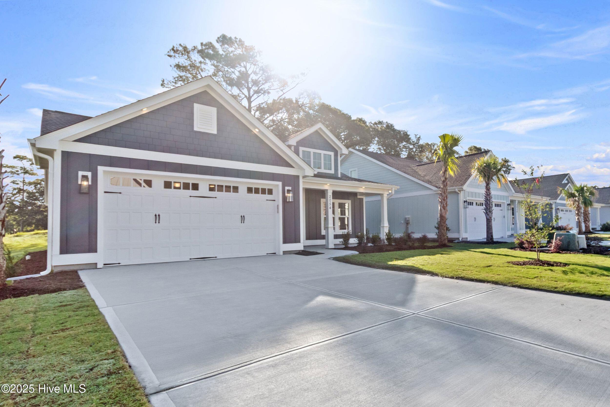 2054 Greenside Manor Drive SW, Ocean Isle Beach, NC 28469 – photo 4: 2054 Greenside Manor