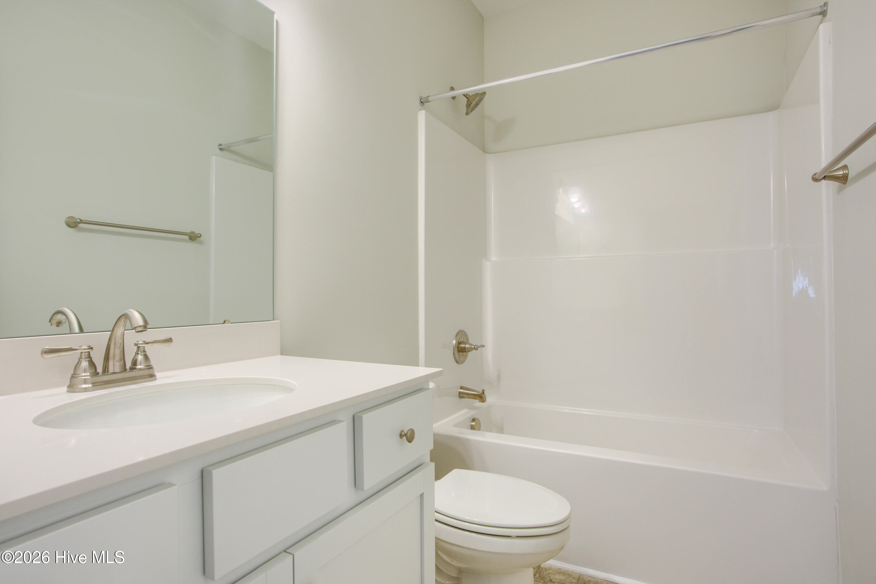 100526945 | Photo 25