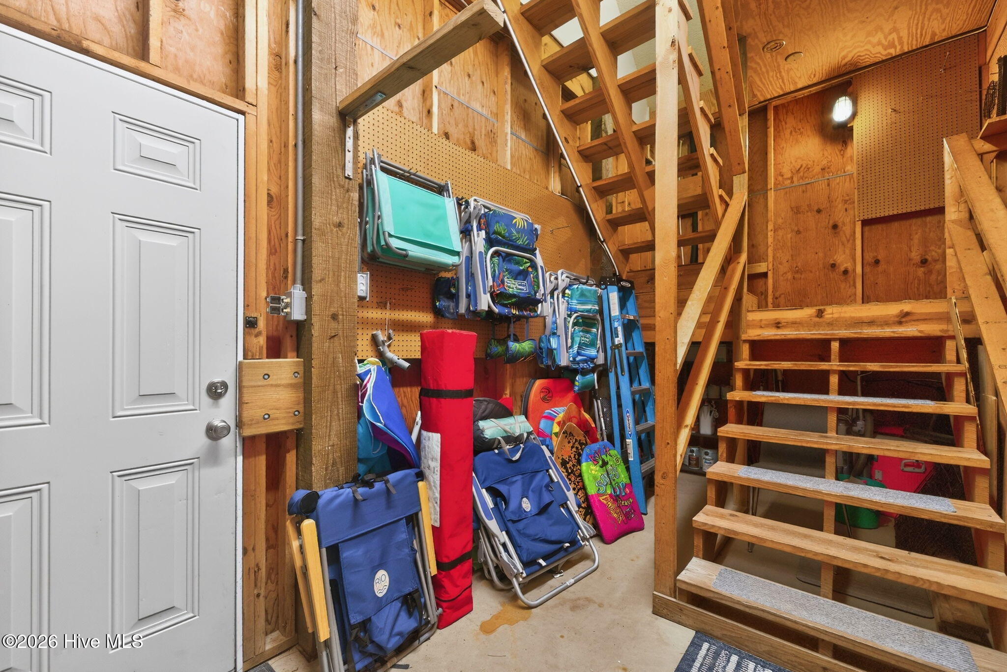 100556711 | Photo 28