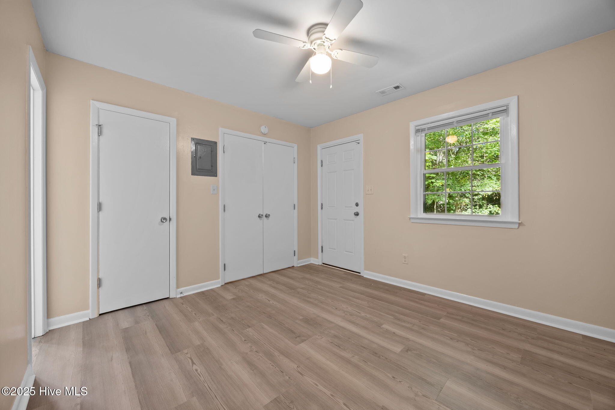 14-web-or-mls-1190 Gould Rd Unit2 30