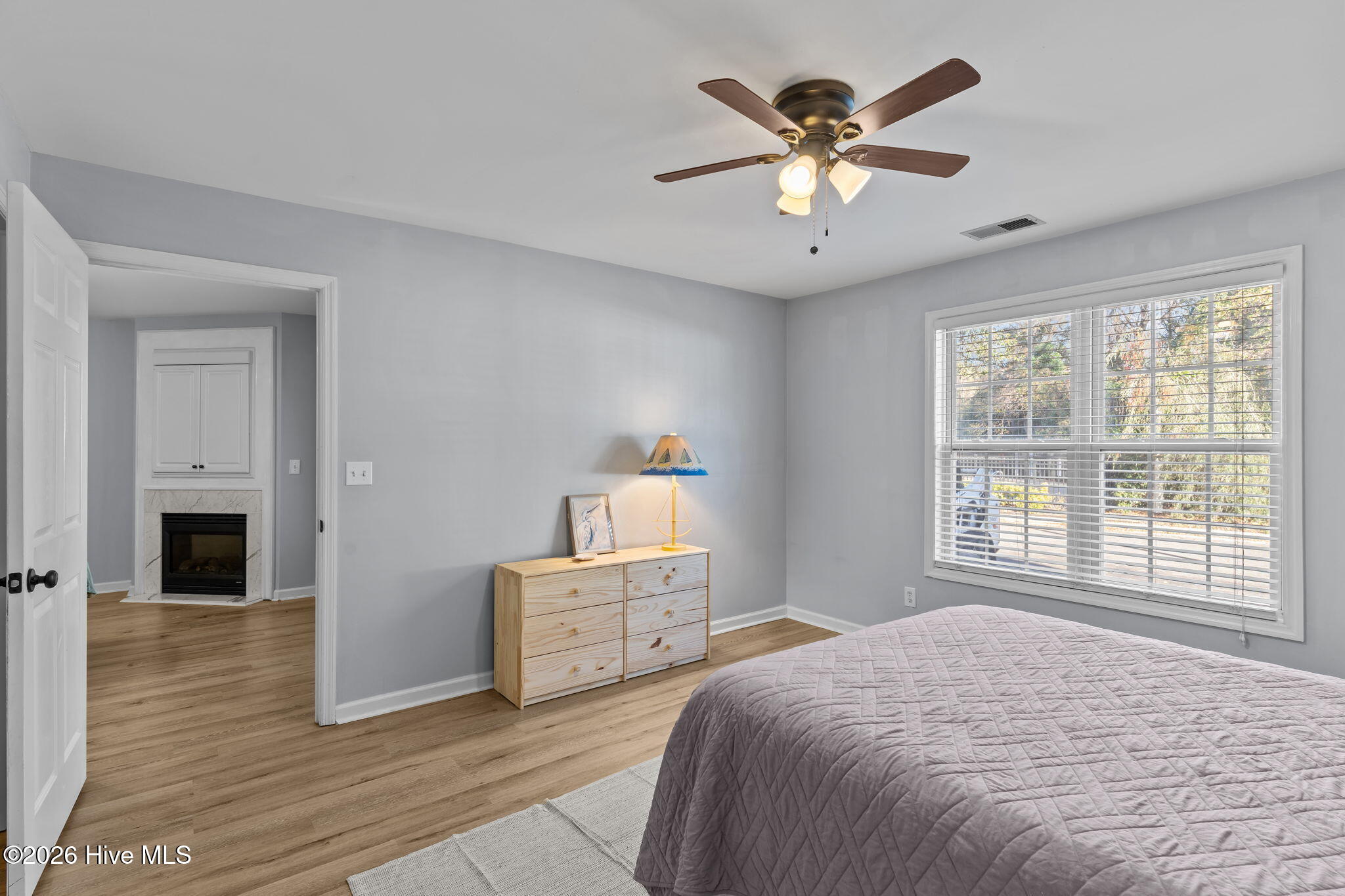 100549050 | Photo 21