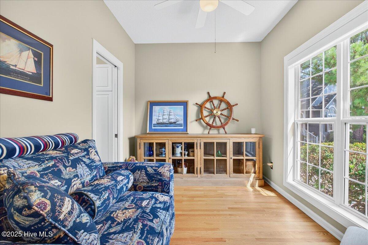 100561885 | Photo 39