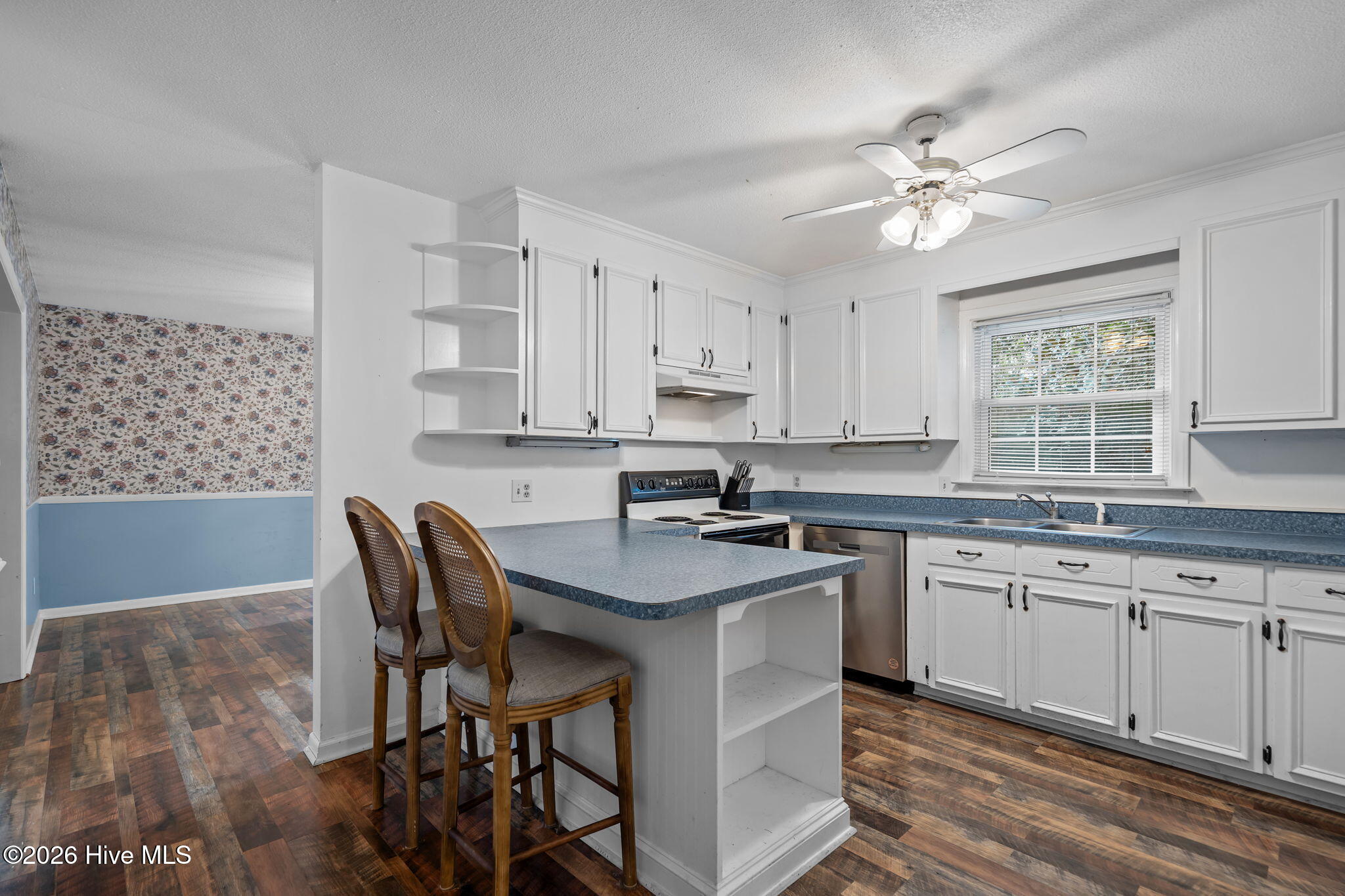 100551462 | Photo 19